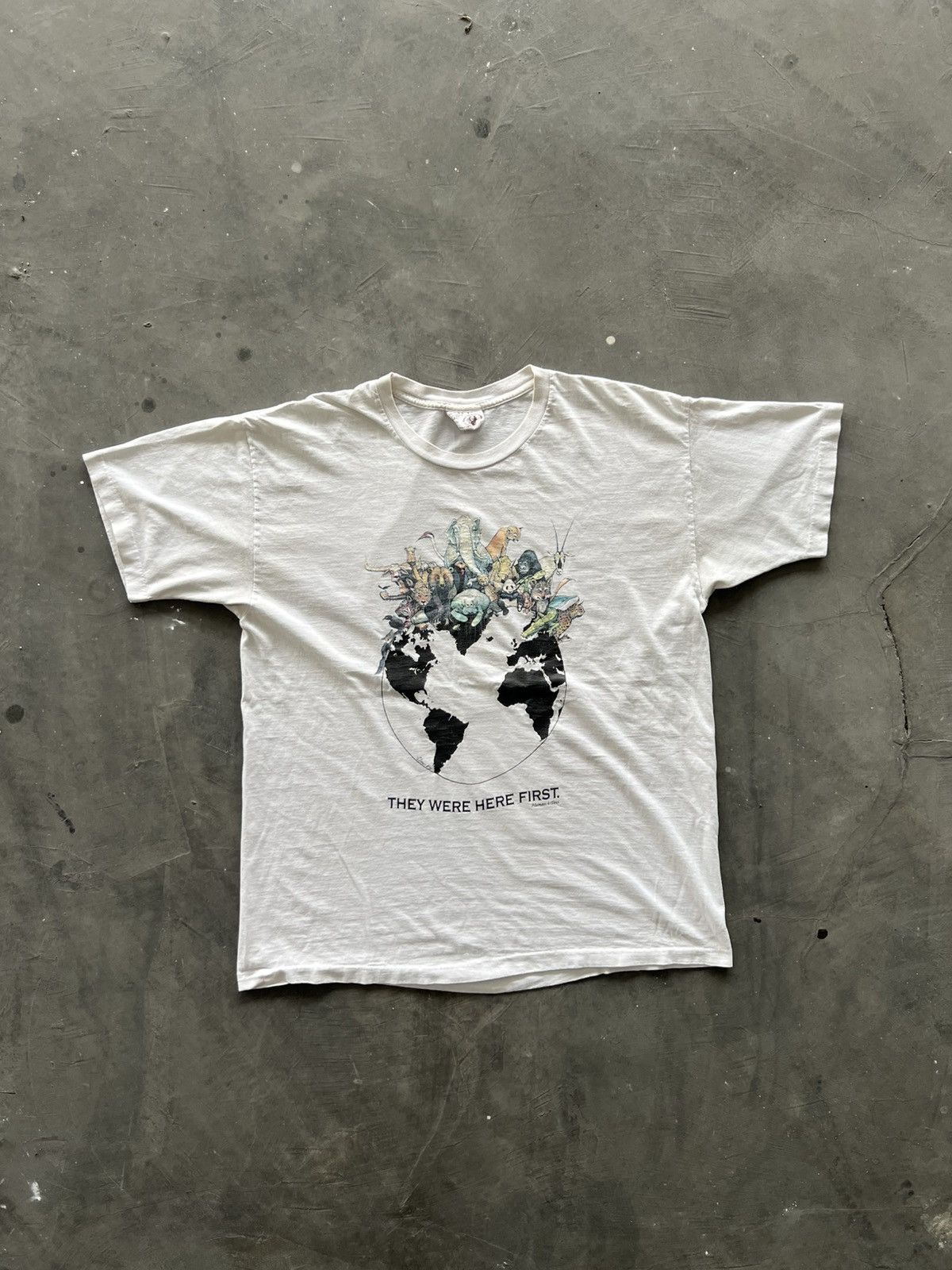 Earth\Studies × Vintage VINTAGE 1990s EARTH ART HUMAN I TEES Size US XL / EU 56 / 4 - 1 Thumbnail