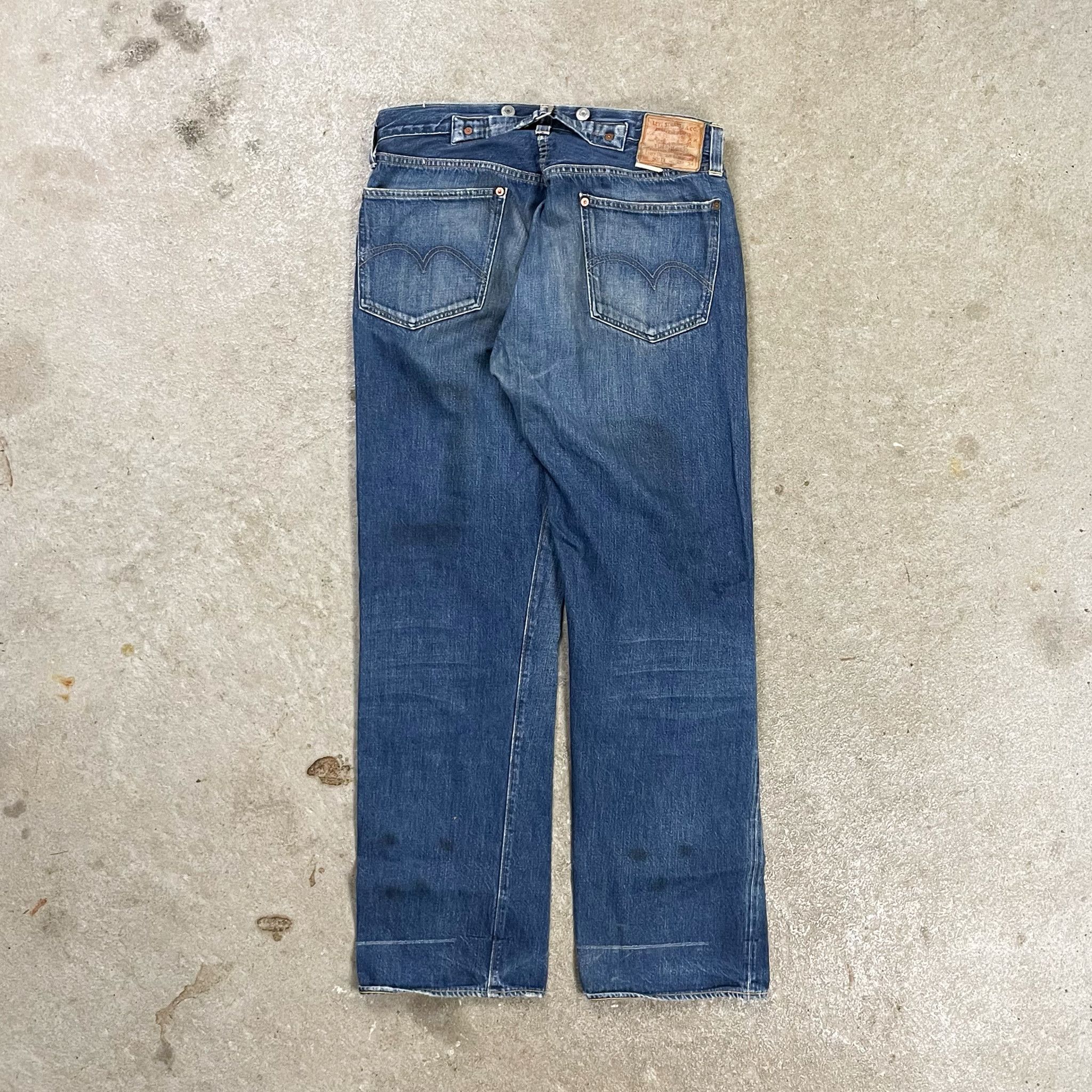 Levi's Levi's 501xx Made in USA Selvedge Buckle Blue Jeans Size US 32 / EU 48 - 2 Thumbnail