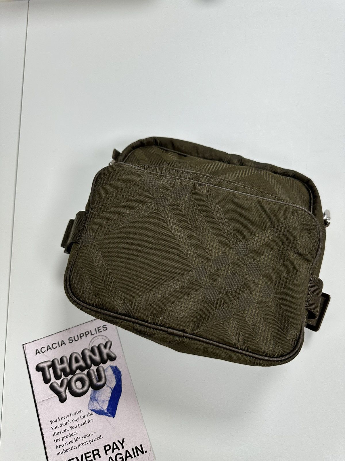 Burberry Burberry Checked Jacquard Zipped Shoulder Bag Size ONE SIZE - 4 Thumbnail