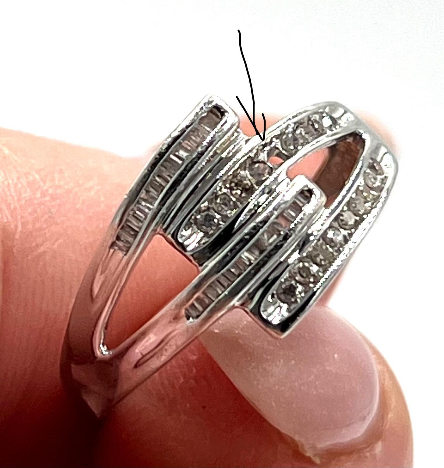 Other 10K White Gold Channel-Set Diamonds Bypass/Modern Ring Size ONE SIZE - 6 Thumbnail