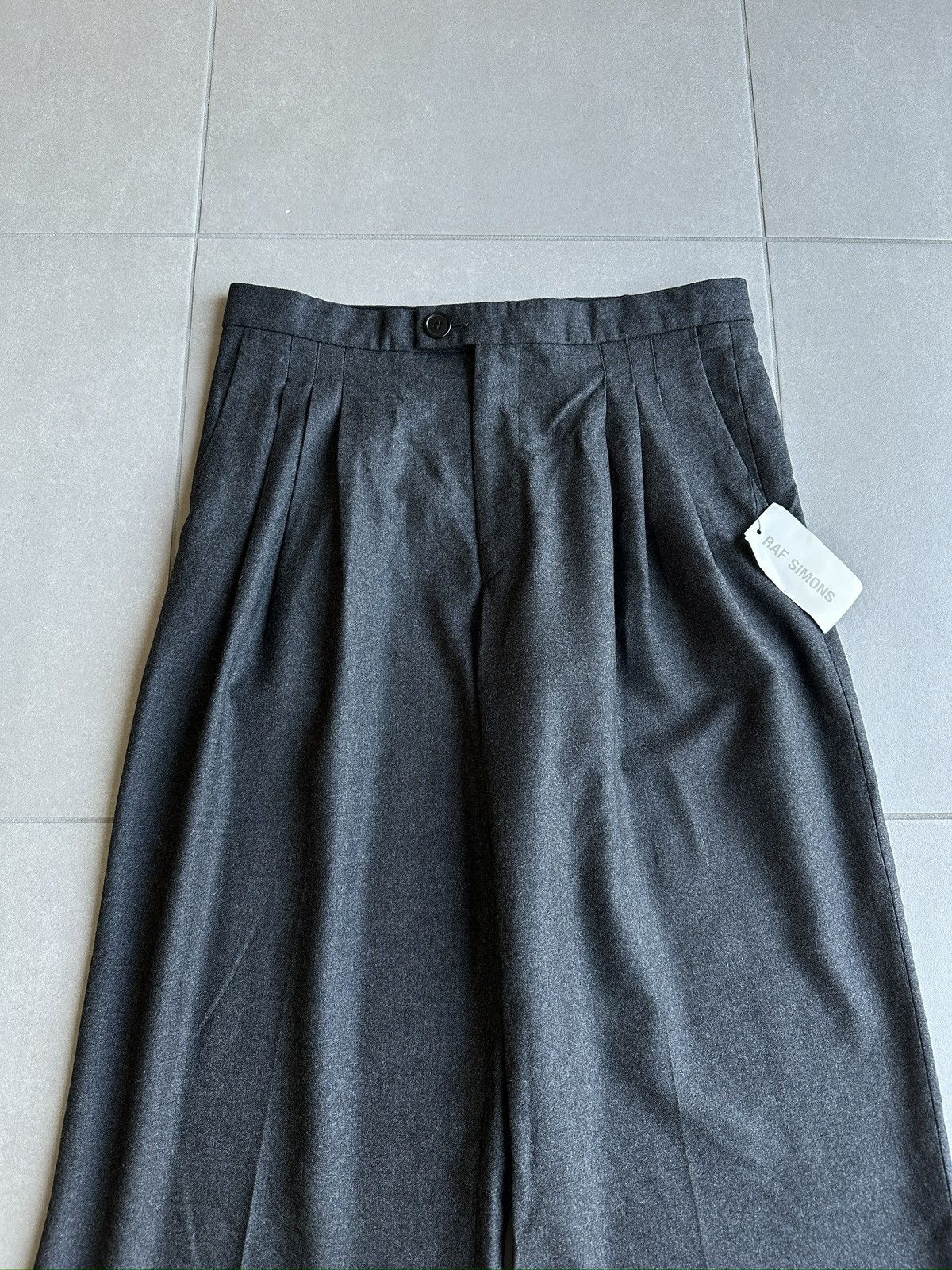 Raf Simons Raf Simons AW1999 NWT darted baggy wool trousers Size US 32 / EU 48 - 3 Thumbnail