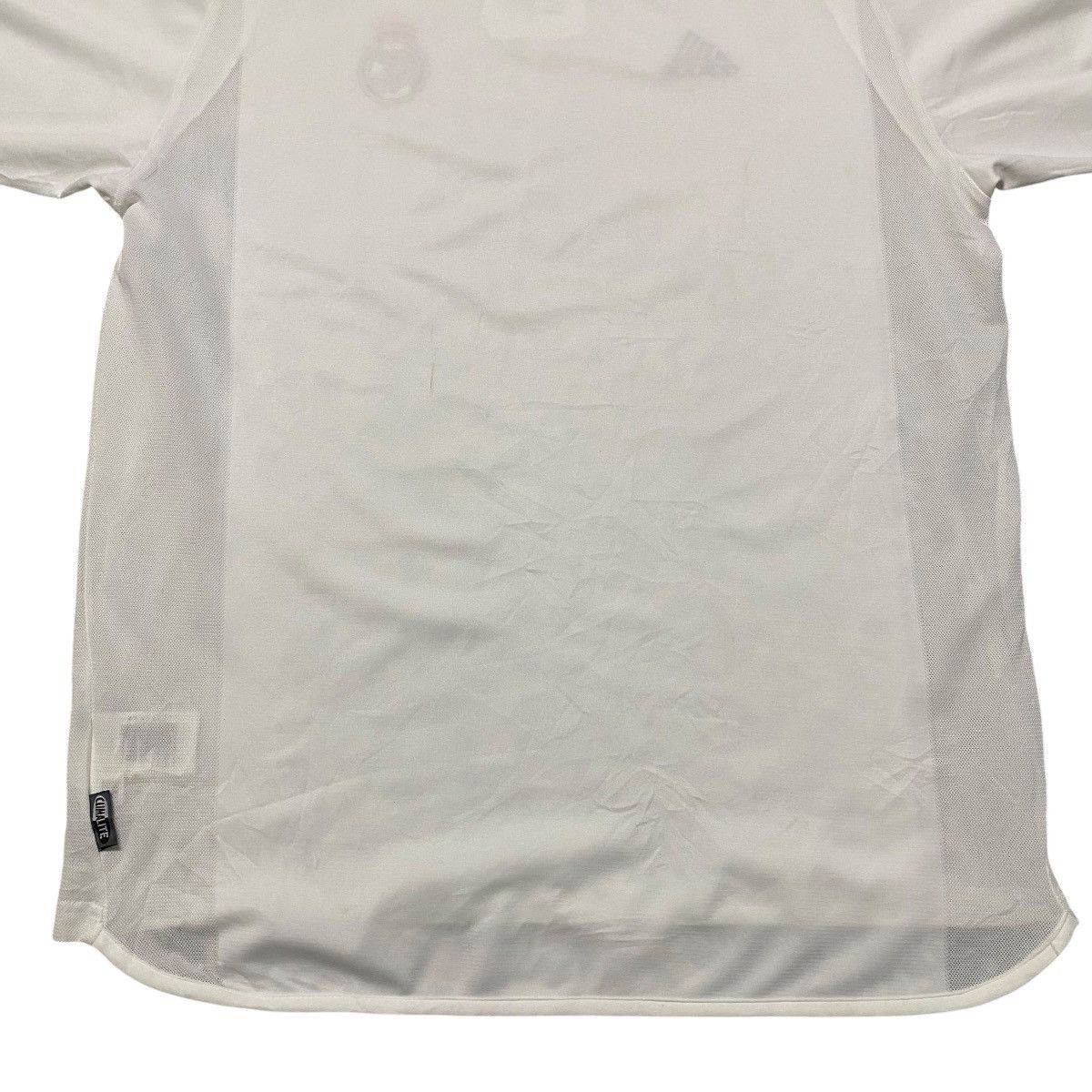 Vintage Vintage Real Madrid Jersey 2003 Home Size US L / EU 52-54 / 3 - 10 Thumbnail