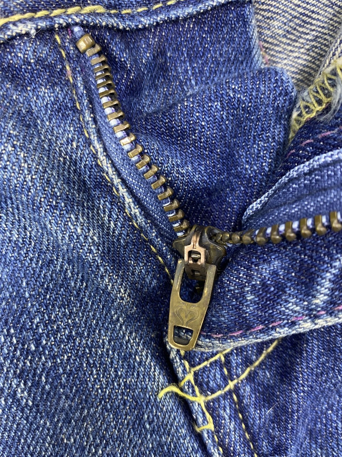 Japanese Brand × MOUSSY Moussy Distressed Flare Blue Wash Jeans- J1106 Size 27" / US 4 / IT 40 - 13 Thumbnail