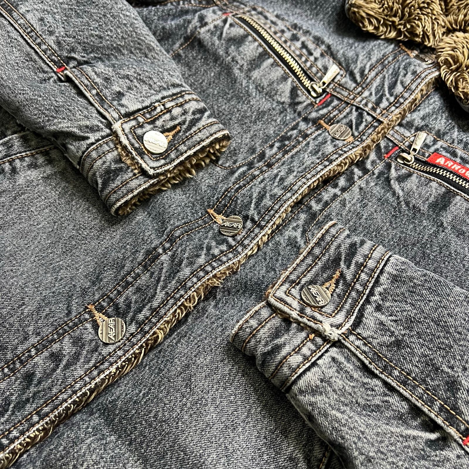 Vintage Vintage ArrowCar Sherpa Lined Denim Jacket Women’s Small Y2K Size S / US 4 / IT 40 - 13 Thumbnail