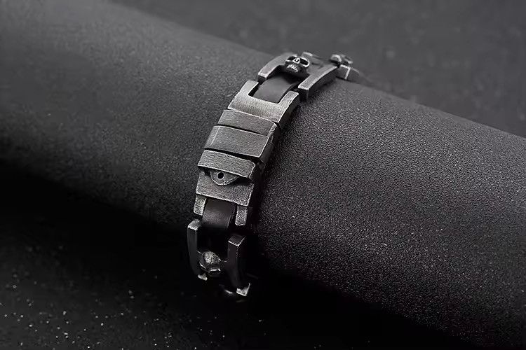 Jewelry Punk Gothic Skull Head Massive Bracelet Size ONE SIZE - 4 Thumbnail