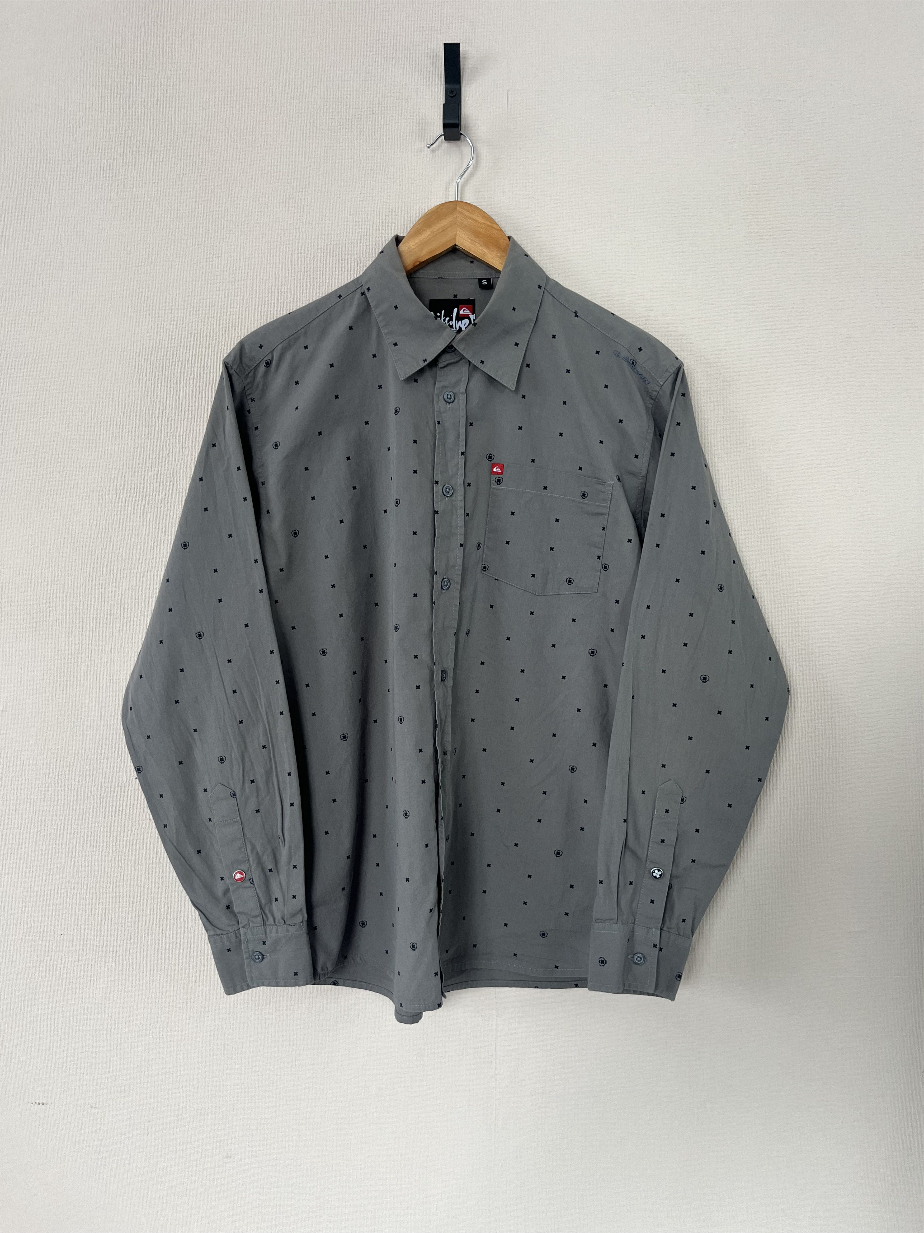 Quiksilver Quicksilver Y2K Cross Logo Pocket Button Shirt Gray Size US S / EU 44-46 / 1 - 1 Thumbnail