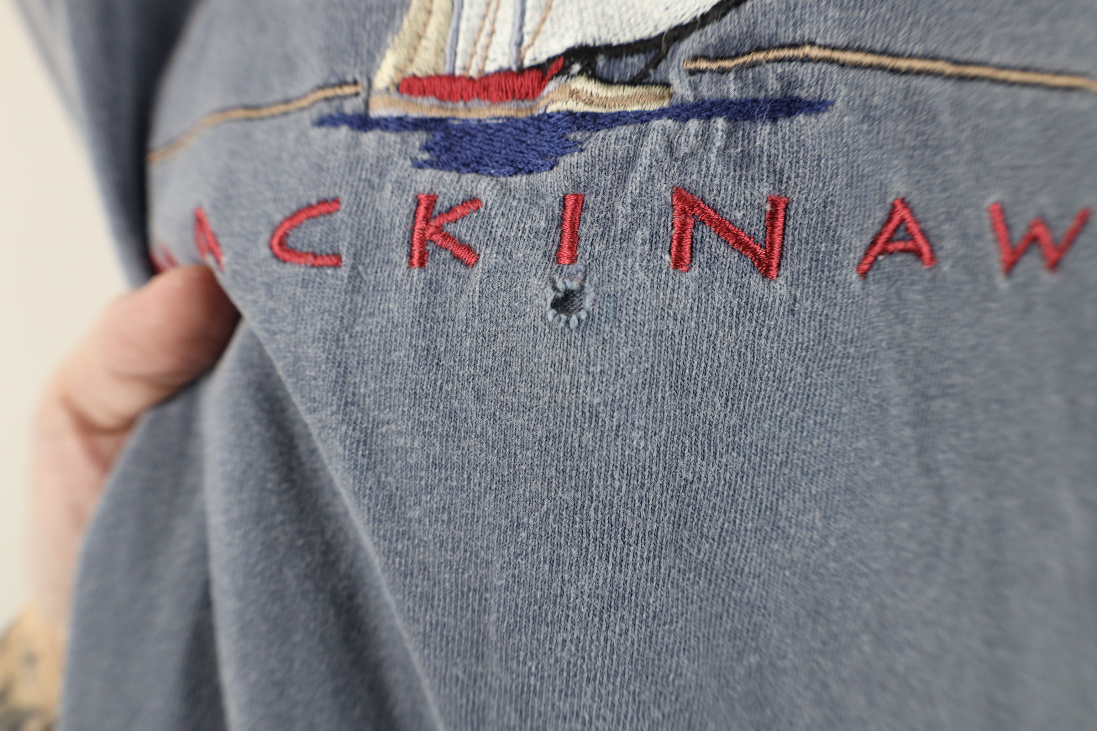 Vintage Vintage 90s Y2K Streetwear Mackinaw Sailing Sailboat T-Shirt Size US XL / EU 56 / 4 - 5 Thumbnail