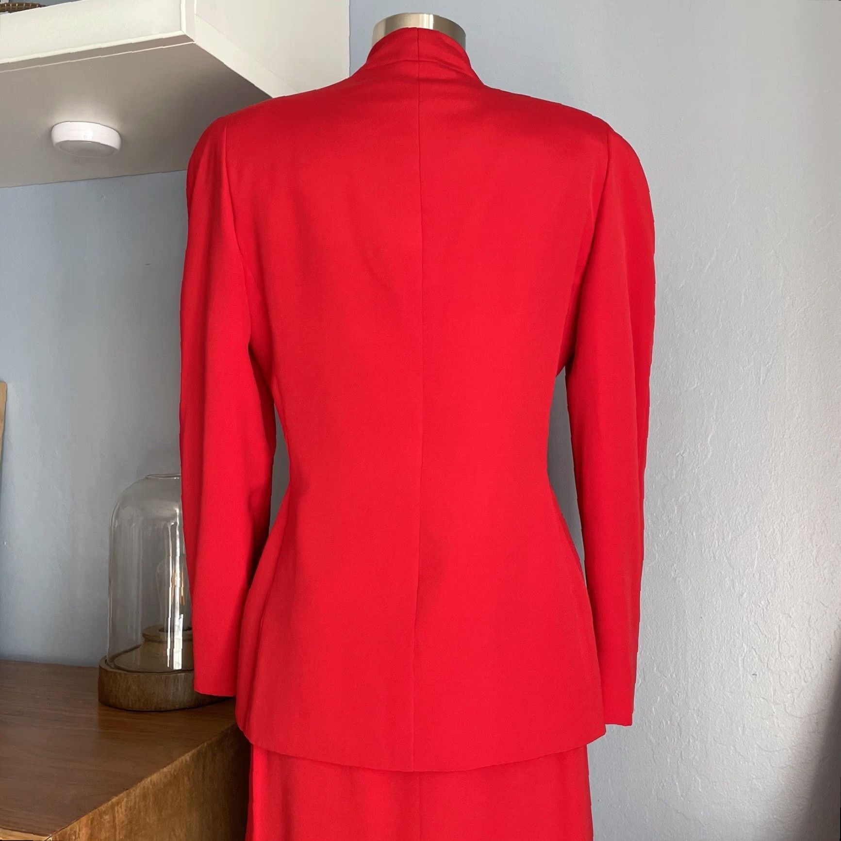 Carolina Herrera VINTAGE Carolina Herrera 90s Silk Jacket & Skirt Suit Rhinestone Buttons Sz 10 Women Red 2 Piece Set Size 32" / US 10 / IT 46 - 6 Thumbnail