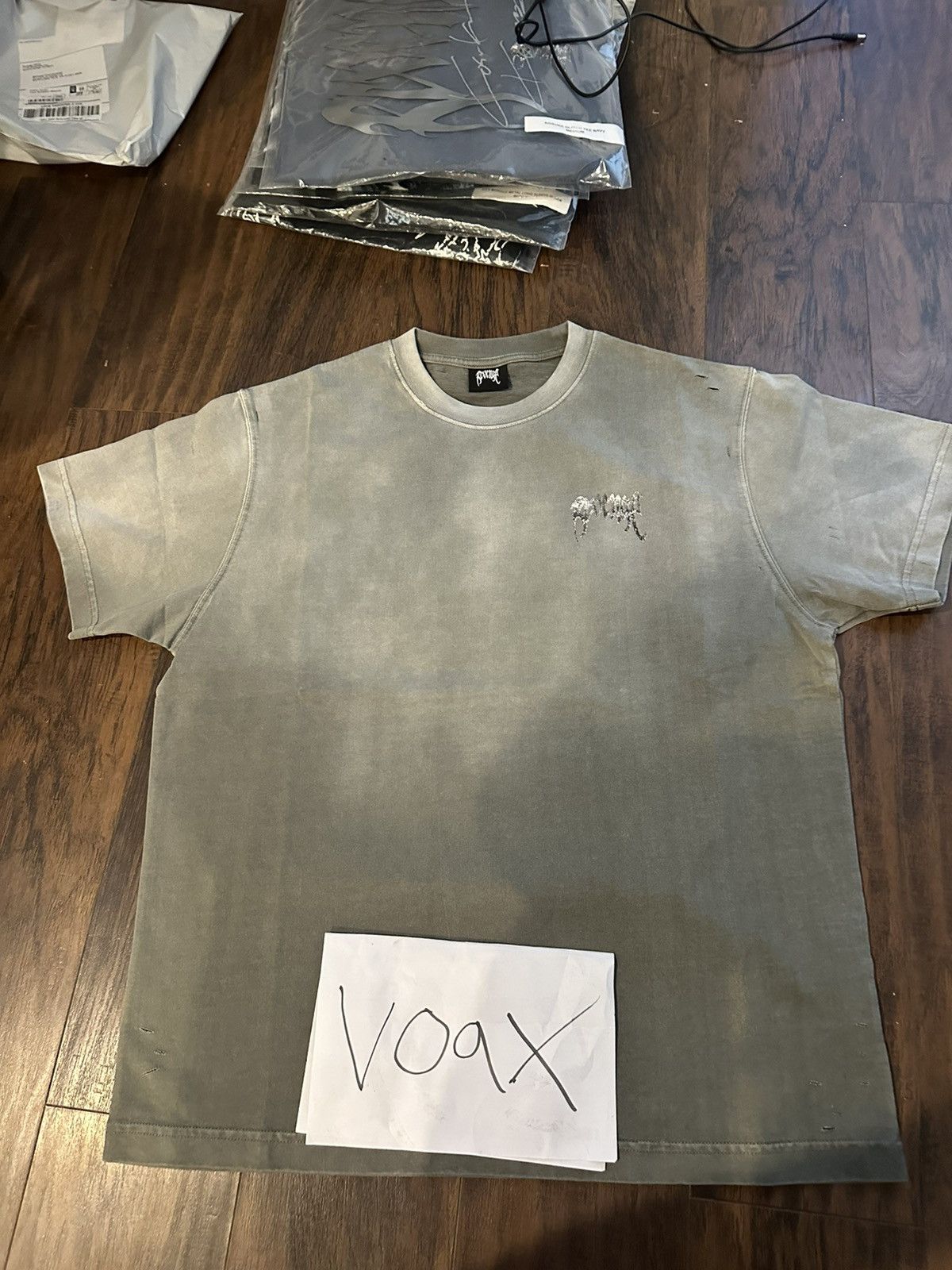 REVENGE x KOSUKE KAWAMURA　LOGO TEE REVENGE x KOSUKE KAWAMURA LOGO TEE - メルカリ