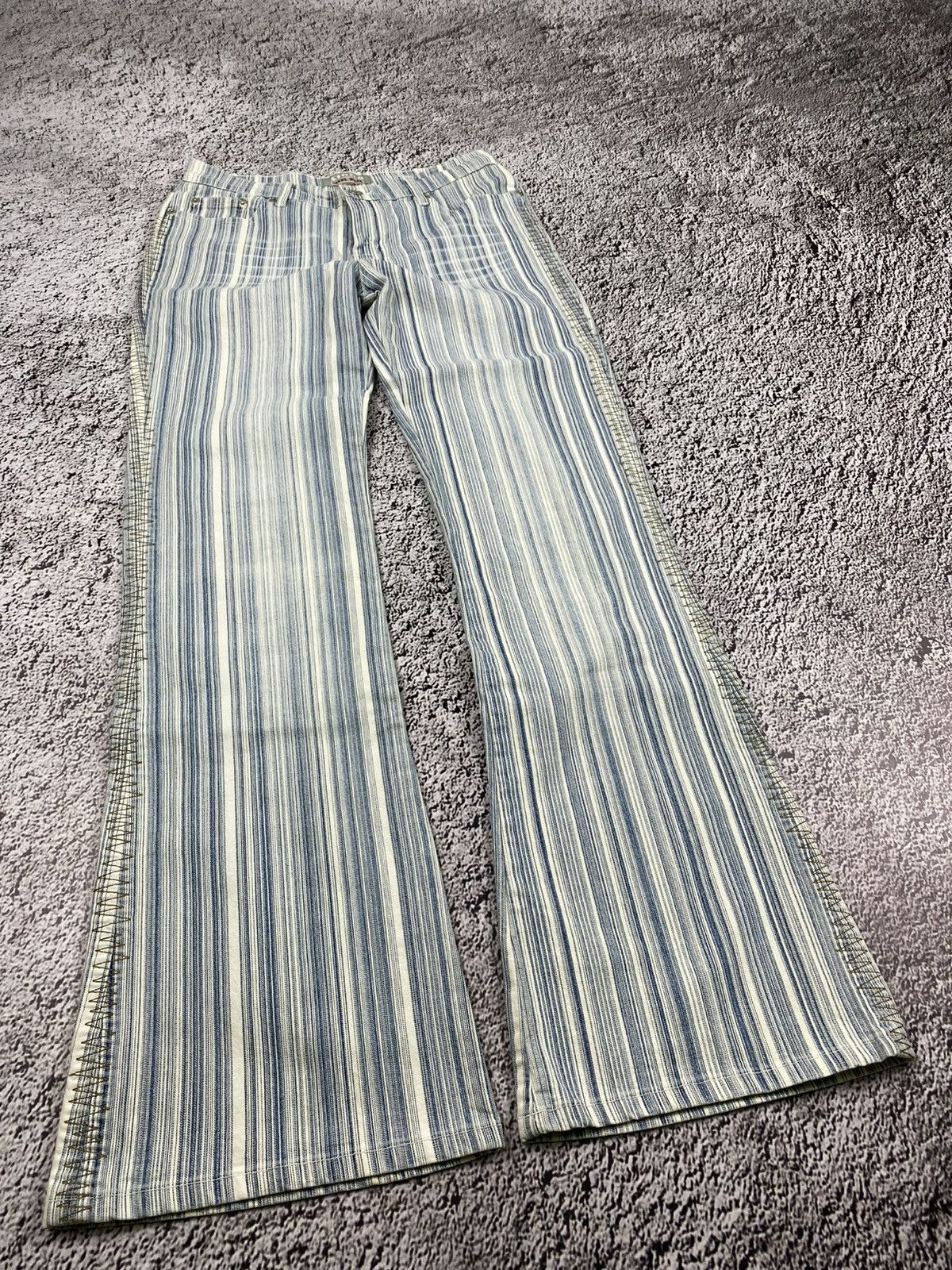 Vintage Vintage Y2K striped flared low rise jeans unisex 00s style Size US 30 / EU 46 - 2 Thumbnail