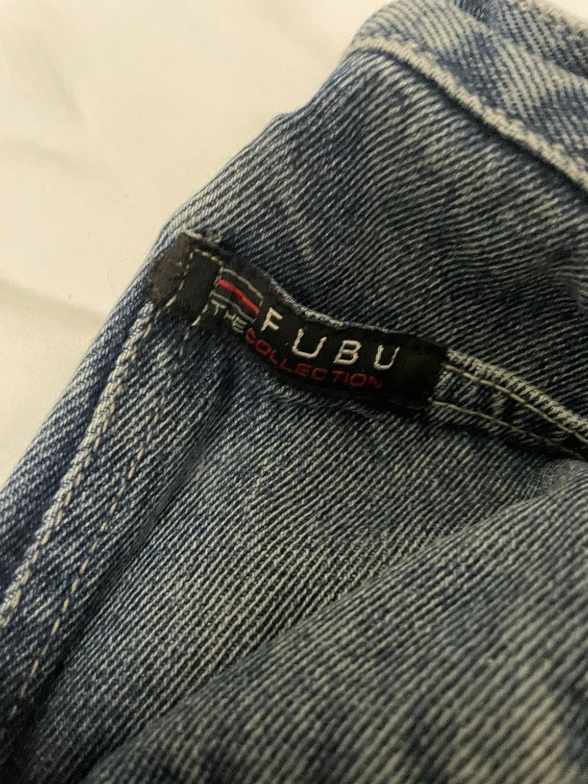 Fubu Fubu vintage Y2K jean shorts Size US 32 / EU 48 - 3 Thumbnail