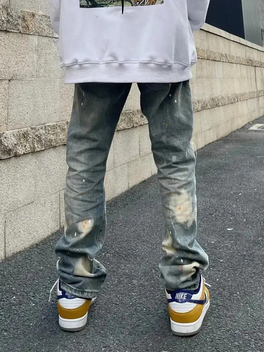 Japanese Brand Speckled light colored straight leg jeans Size US 32 / EU 48 - 6 Thumbnail