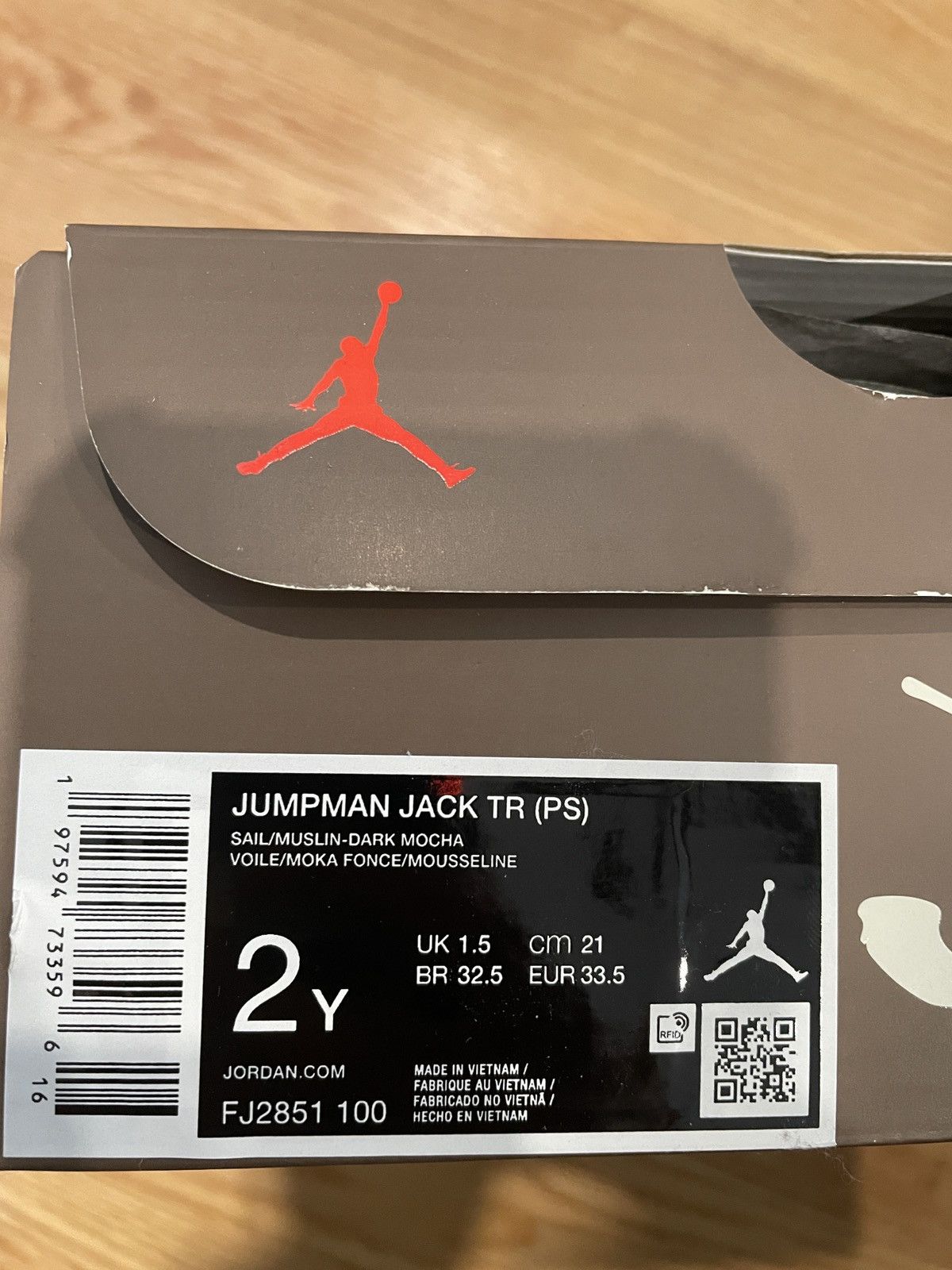 Nike × Travis Scott Size 2 Youth (2Y) Nike x Travis Scott Jumpman Jack Size US 5 / EU 37 - 10 Thumbnail