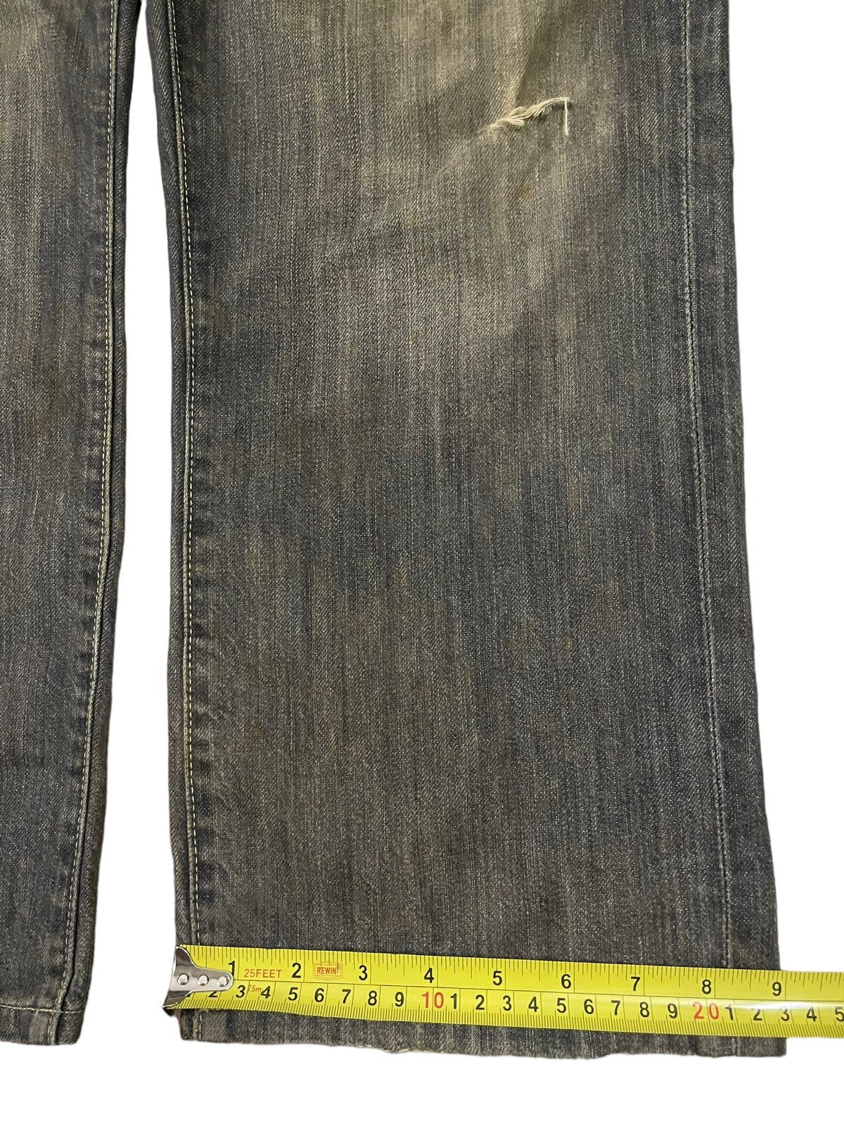 Uniqlo Vintage Japanese Uniqlo Faded Wash Style Baggy Jeans Size US 38 / EU 54 - 14 Thumbnail