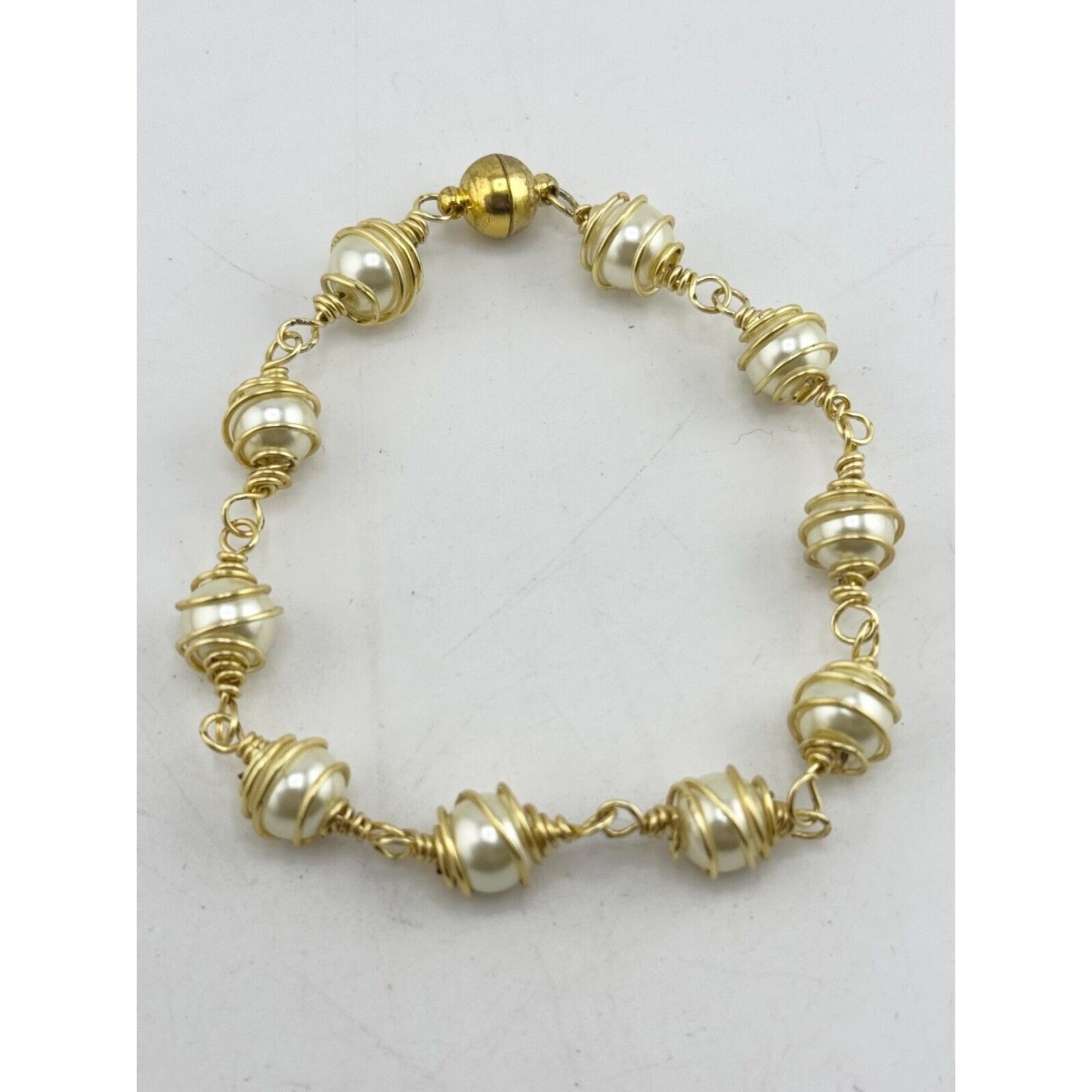 Vintage Vintage wire wrapped faux pearl bracelet Size ONE SIZE - 3 Thumbnail