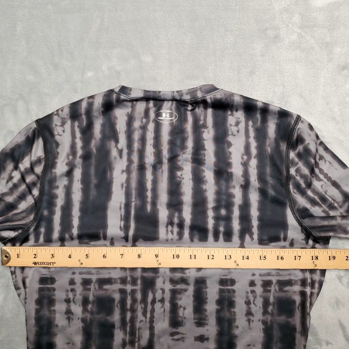 Under Armour VINTAGE Under Armour Pullover Womens L Fitted Gray Tie Dye Coldgear Performance Stretch Size L / US 10 / IT 46 - 7 Thumbnail