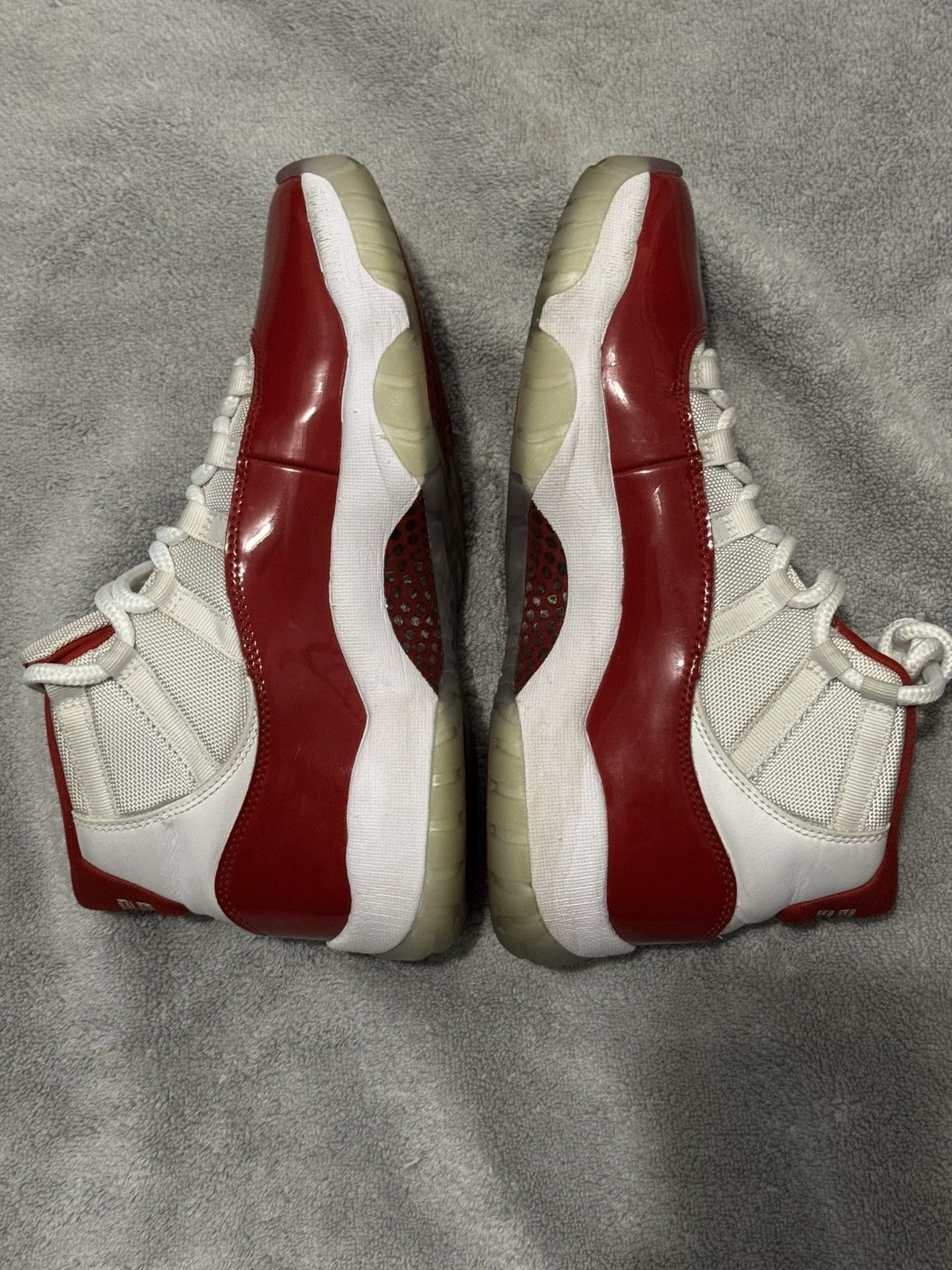 Nike Jordan 11 Cherry Red Size 8.5 Used No Box Size US 8.5 / EU 41-42 - 5 Thumbnail