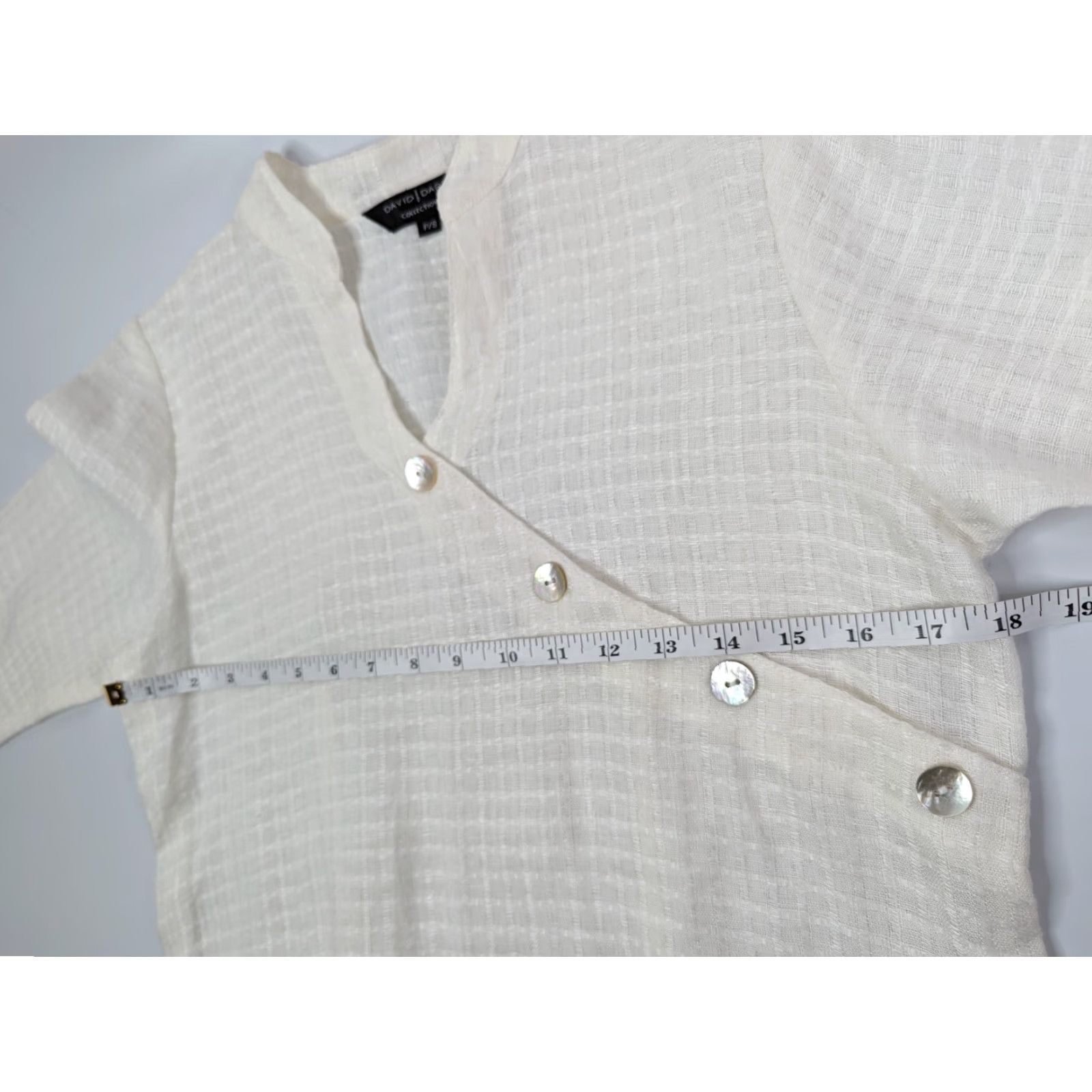 Vintage David Dart Shirt Women's Petite Small USA Ivory Linen Waffle Pattern Tunic Blouse Long Sleeve Collared Pockets Size S / US 4 / IT 40 - 6 Thumbnail