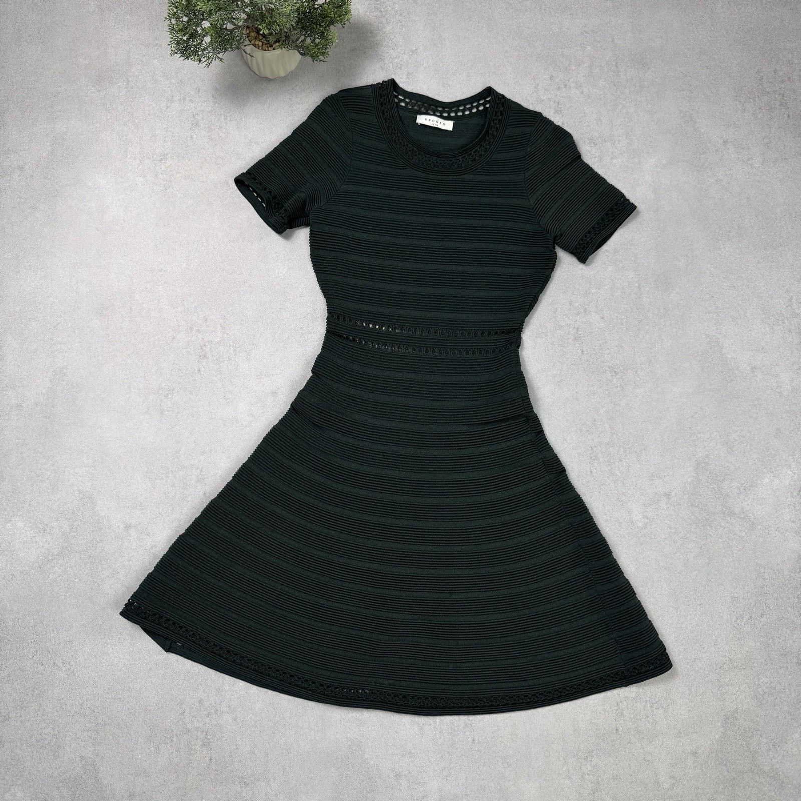 Sandro Sandro Kady A-line Dress With Eyelet Detail Size Green Mini Size XS / US 0-2 / IT 36-38 - 1 Thumbnail