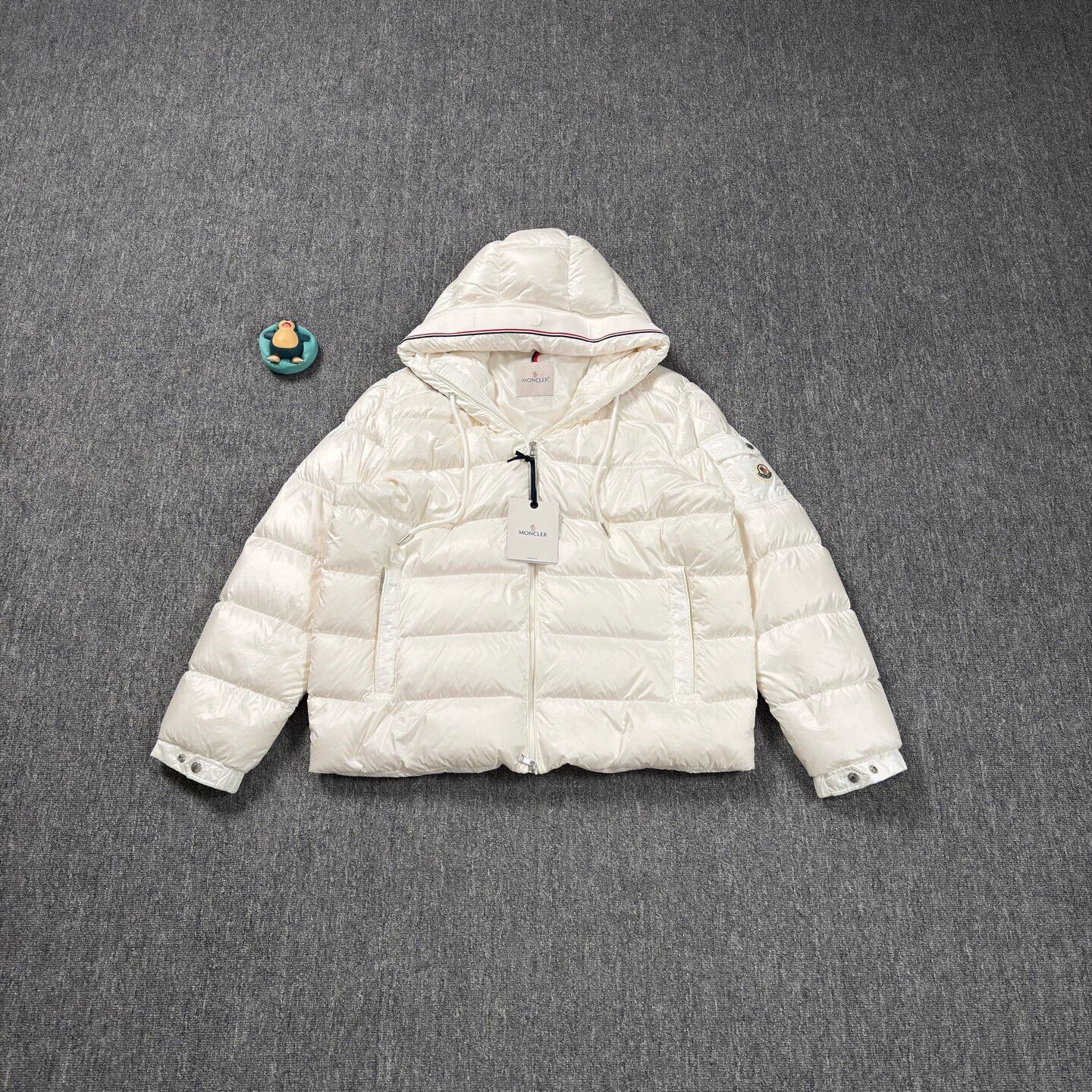 Moncler Moncler Pavin White Men’s Hooded Puffer Size 7 Near New Size US M / EU 48-50 / 2 - 1 Thumbnail