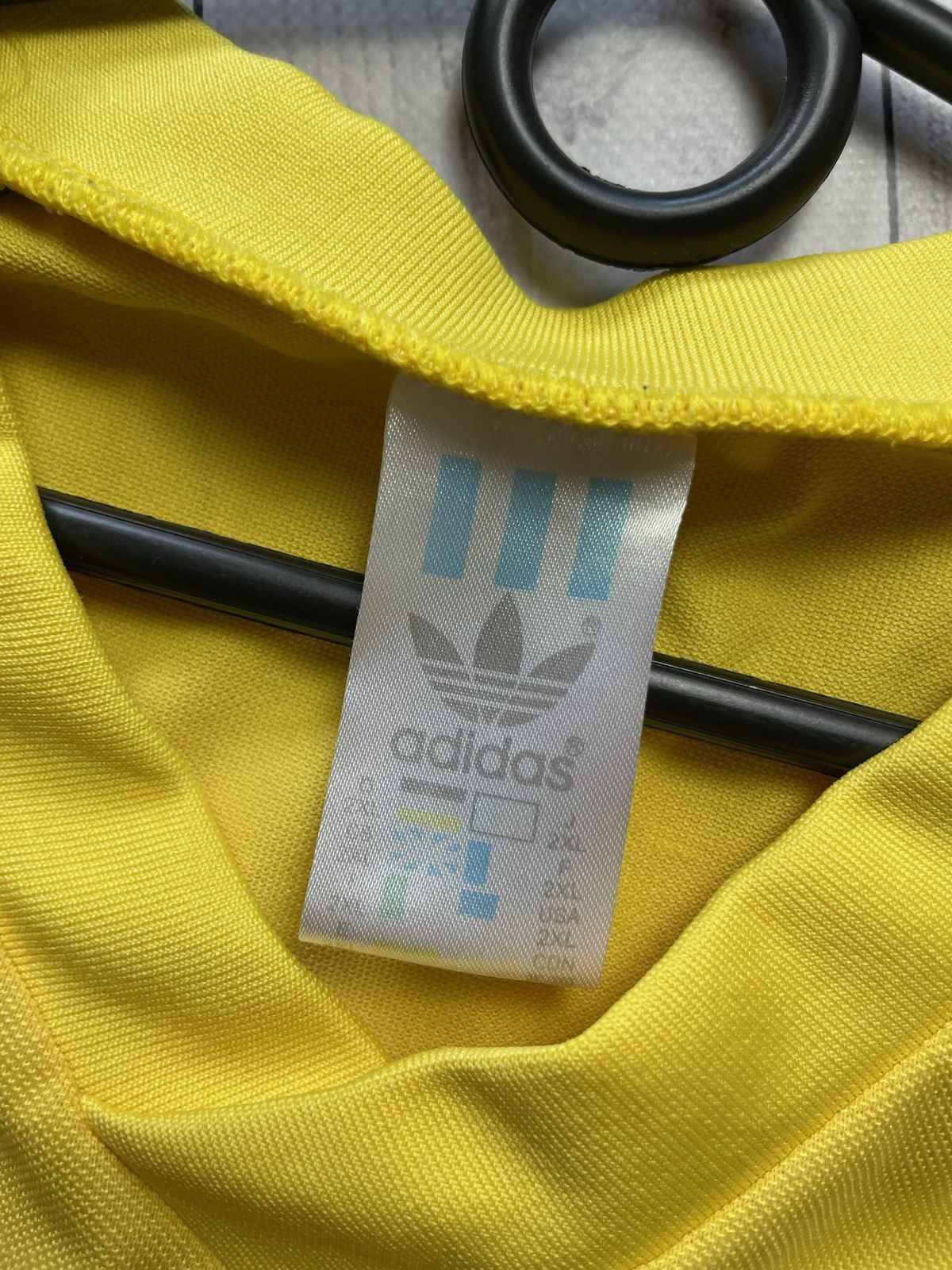 Vintage Vintage Wales soccer tee yellow rare size XL-XXL Size US XL / EU 56 / 4 - 3 Thumbnail