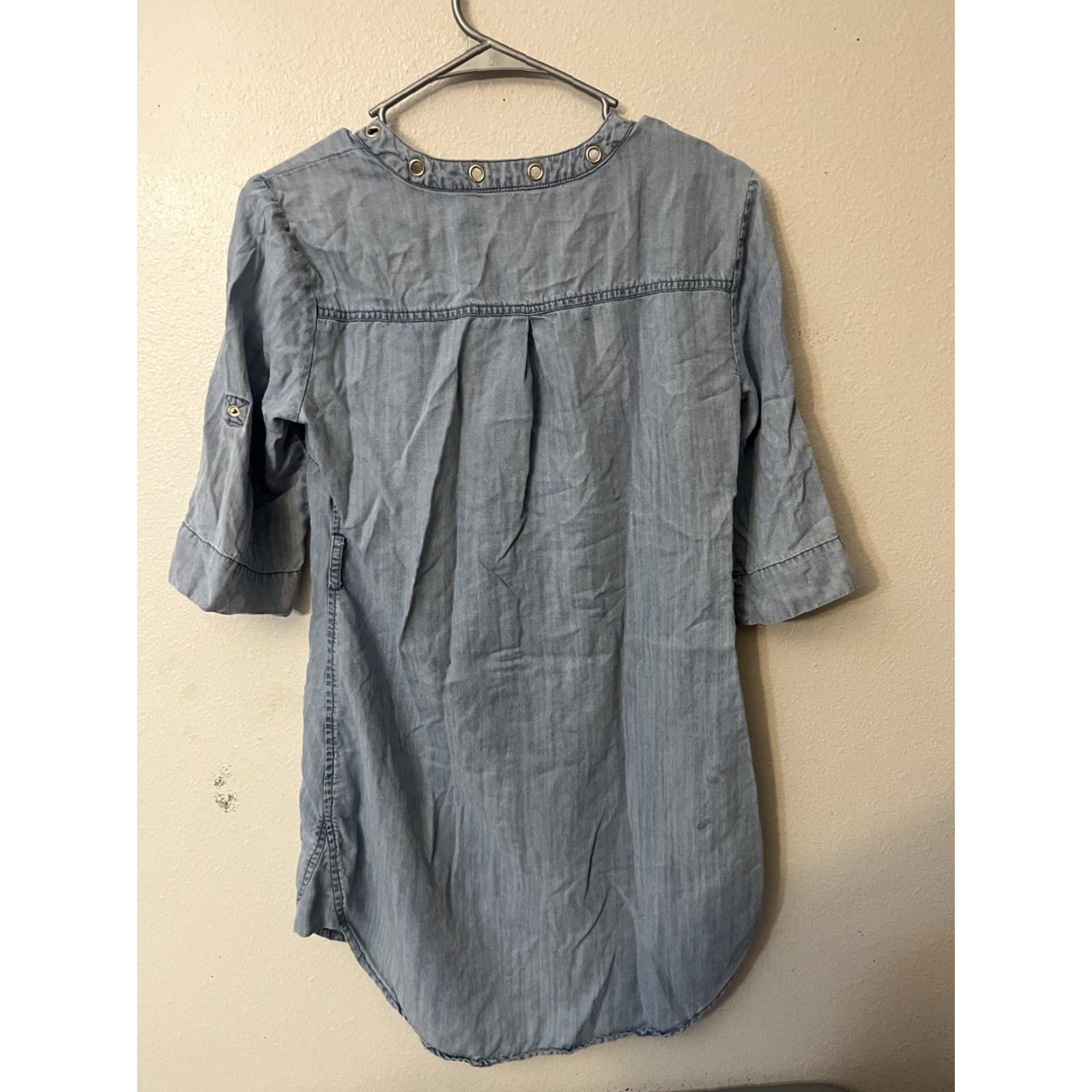 Bebe Bebe Shirt Dress Sz S Chambray Denim Blue Roll Tab Sleeve Pockets Tie Waist Button Size S / US 4 / IT 40 - 2 Thumbnail