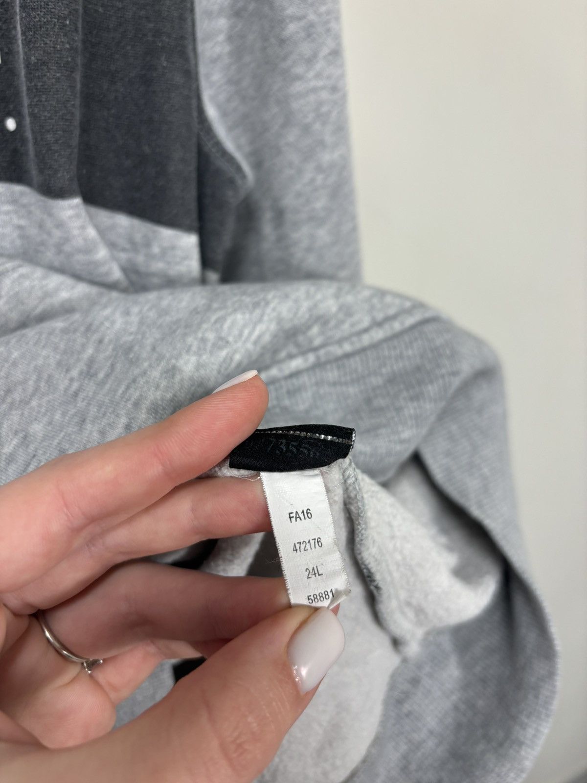 Oakley Vintage Oakley Big Logo Y2K Gray Hype Hoodie Size US M / EU 48-50 / 2 - 16 Thumbnail