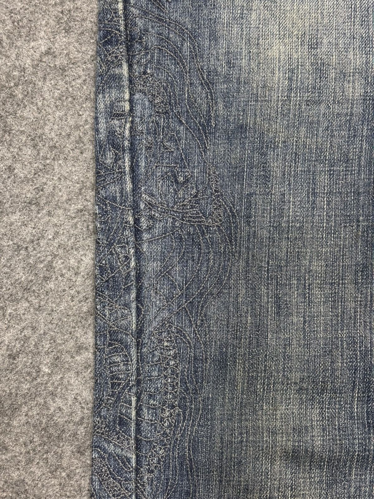 Japanese Brand 💥Dragon Embroidery💥Tribal Insane Blue Wash Denim F652 Size US 34 / EU 50 - 11 Thumbnail