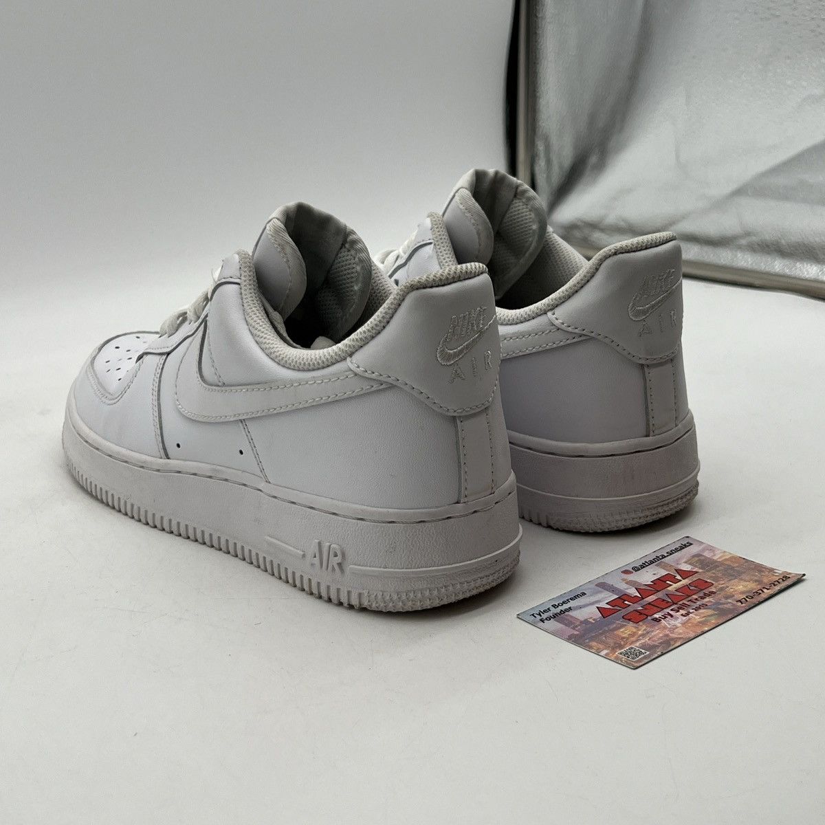 Nike Wmns Air Force 1 triple white Size US 9 / EU 42 - 4 Thumbnail