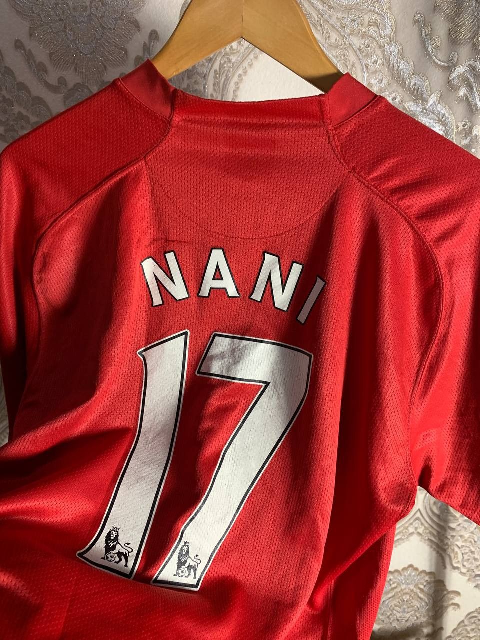 Nike Vintage Nike FC Manchester United England Soccer Jersey Y2K Size US M / EU 48-50 / 2 - 12 Thumbnail