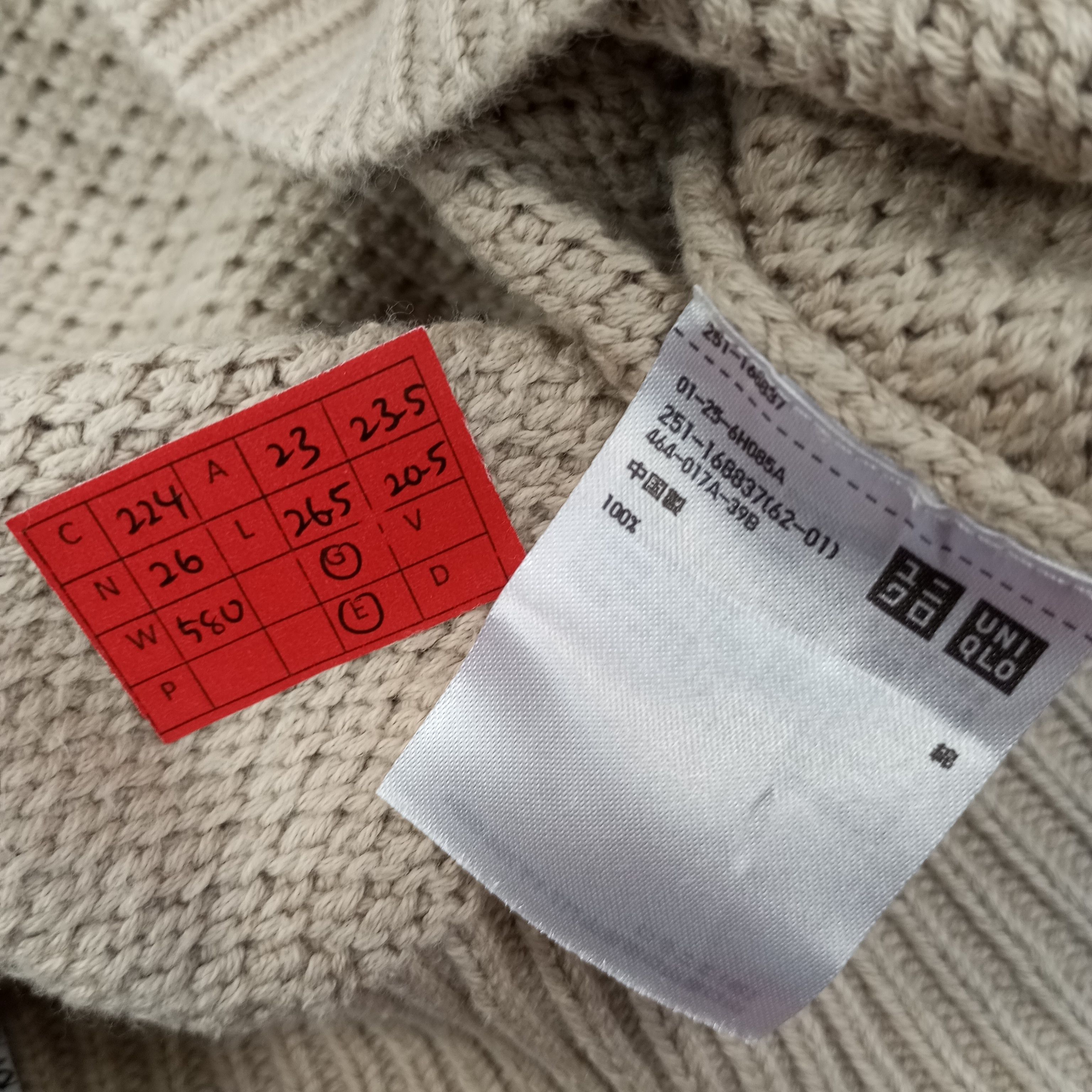 Uniqlo Uniqlo Japanese Brand Custom Art Knitwear c224n26 Size US L / EU 52-54 / 3 - 9 Thumbnail