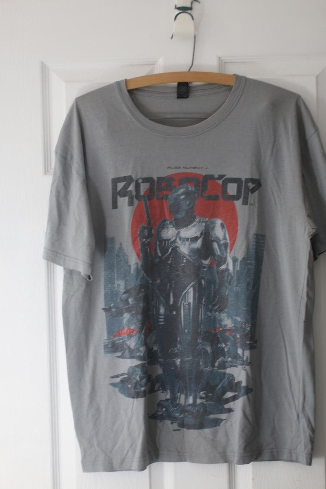 Other RoboCop Graphic TShirt Gray Movie Artwork Loot Crate Men’s L Size US L / EU 52-54 / 3 - 1 Thumbnail