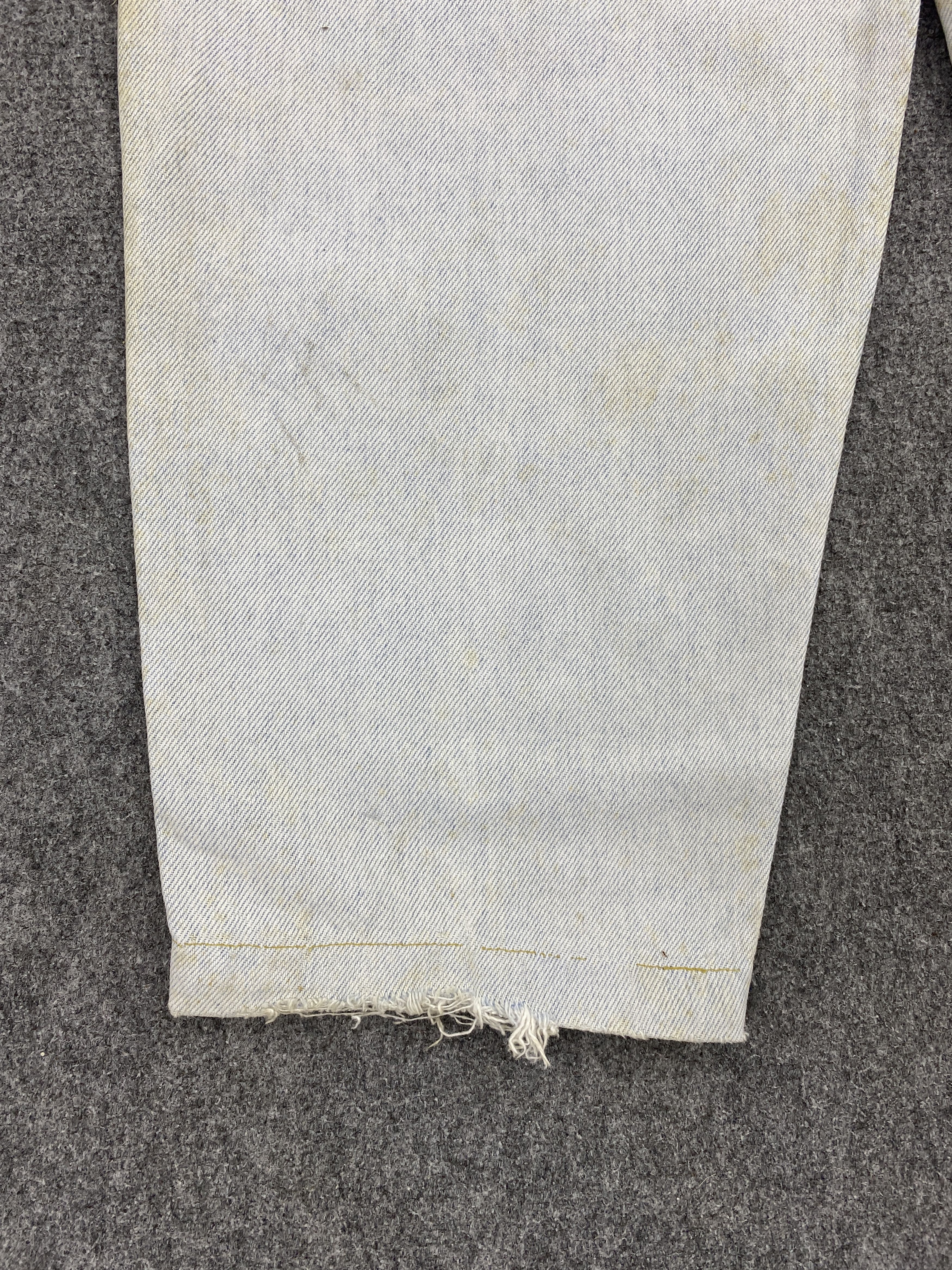 Levi's × Vintage Light Washed Vintage 90s Levis 560 Orange Tabs Jeans Size US 29 - 17 Thumbnail