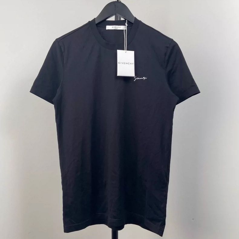 Givenchy Givenchy Embroidered cursive lettering short-sleeve Size US S / EU 44-46 / 1 - 1 Thumbnail