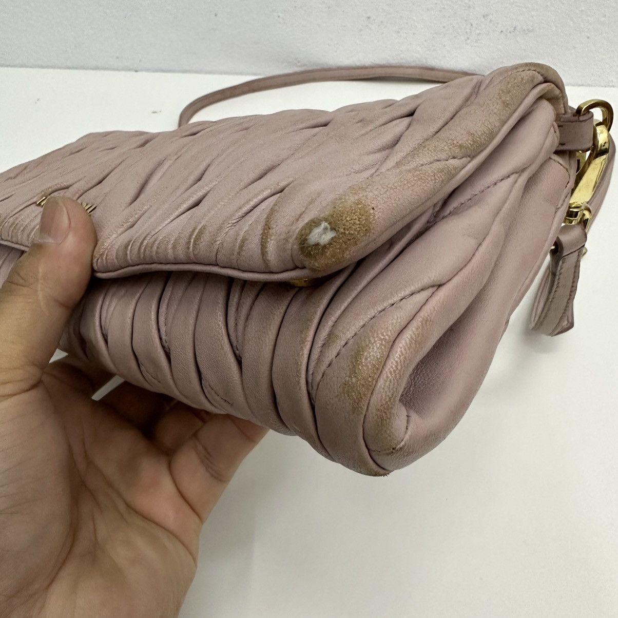 Miu Miu ‼️YES‼️ MIU MIU MATELASSE LEATHER FLAP CROSSBODY CLUTCH BAG Size ONE SIZE - 14 Thumbnail