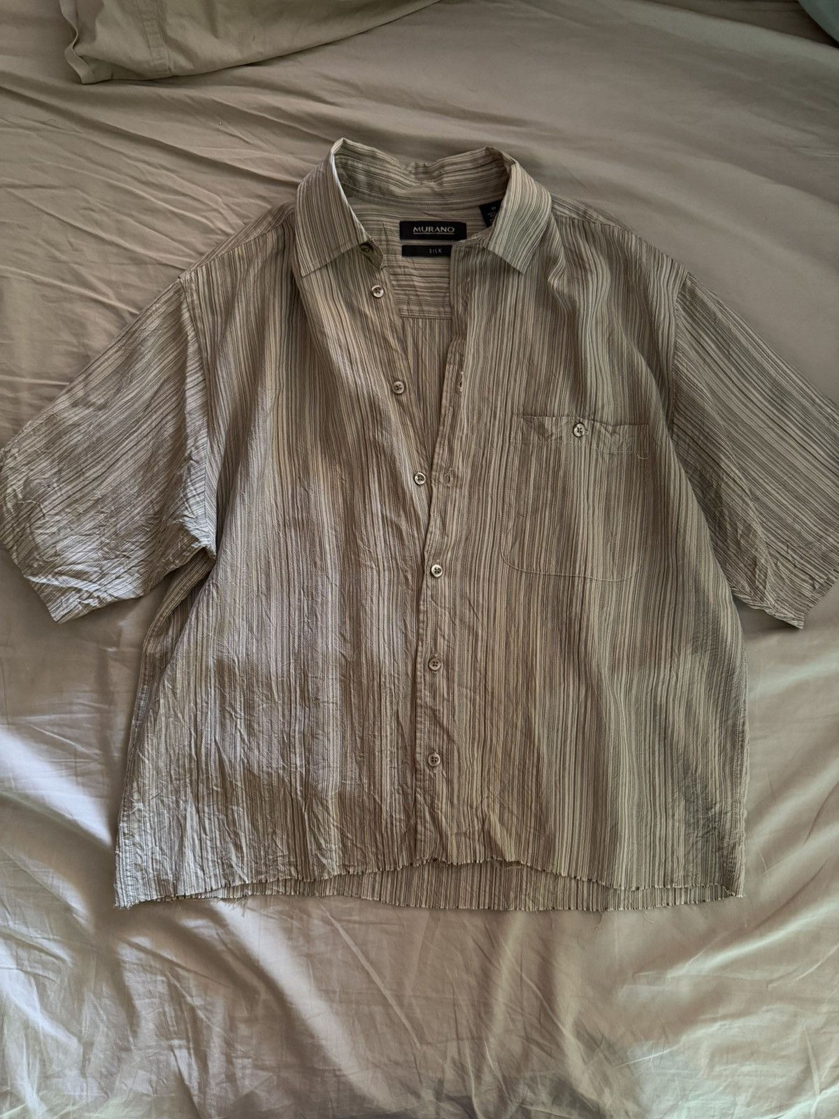 Murano vintage - luxury short sleeve crop silk button up Size US M / EU 48-50 / 2 - 1 Thumbnail