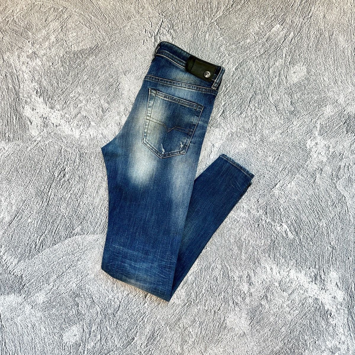 Diesel Men’s Diesel Buster Jeans Blue Size: 30/32 Size US 31 - 6 Thumbnail