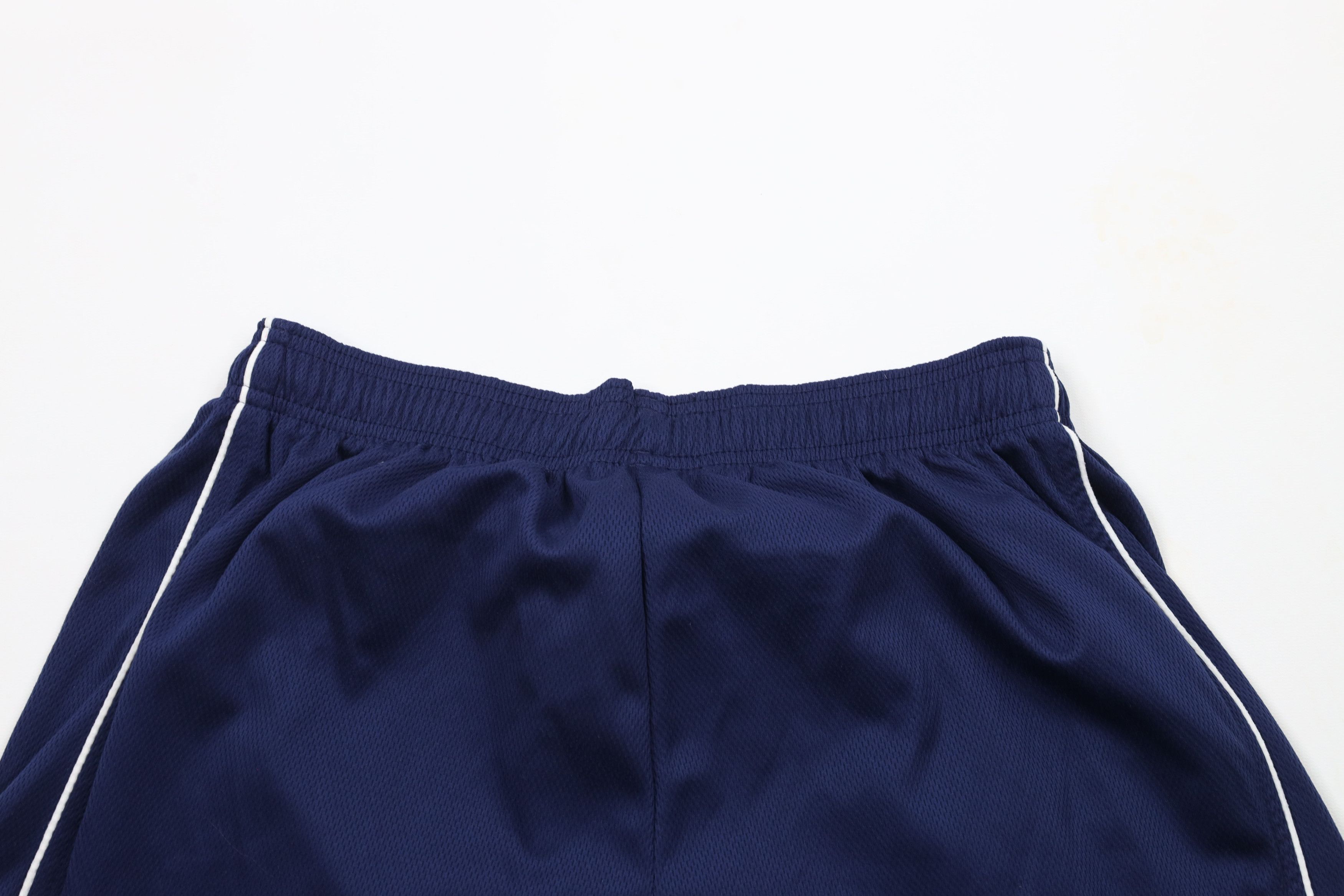 Reebok × Vintage Vintage Reebok Logo Above Knee Gym Shorts Blue Polyester Size US 32 / EU 48 - 9 Thumbnail