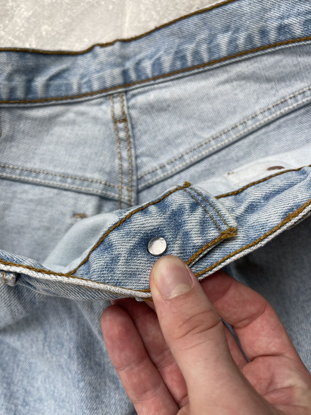 Levi's Vintage Rare Levi’s 881 Light Wash Denim Jeans USA Size US 33 - 10 Thumbnail