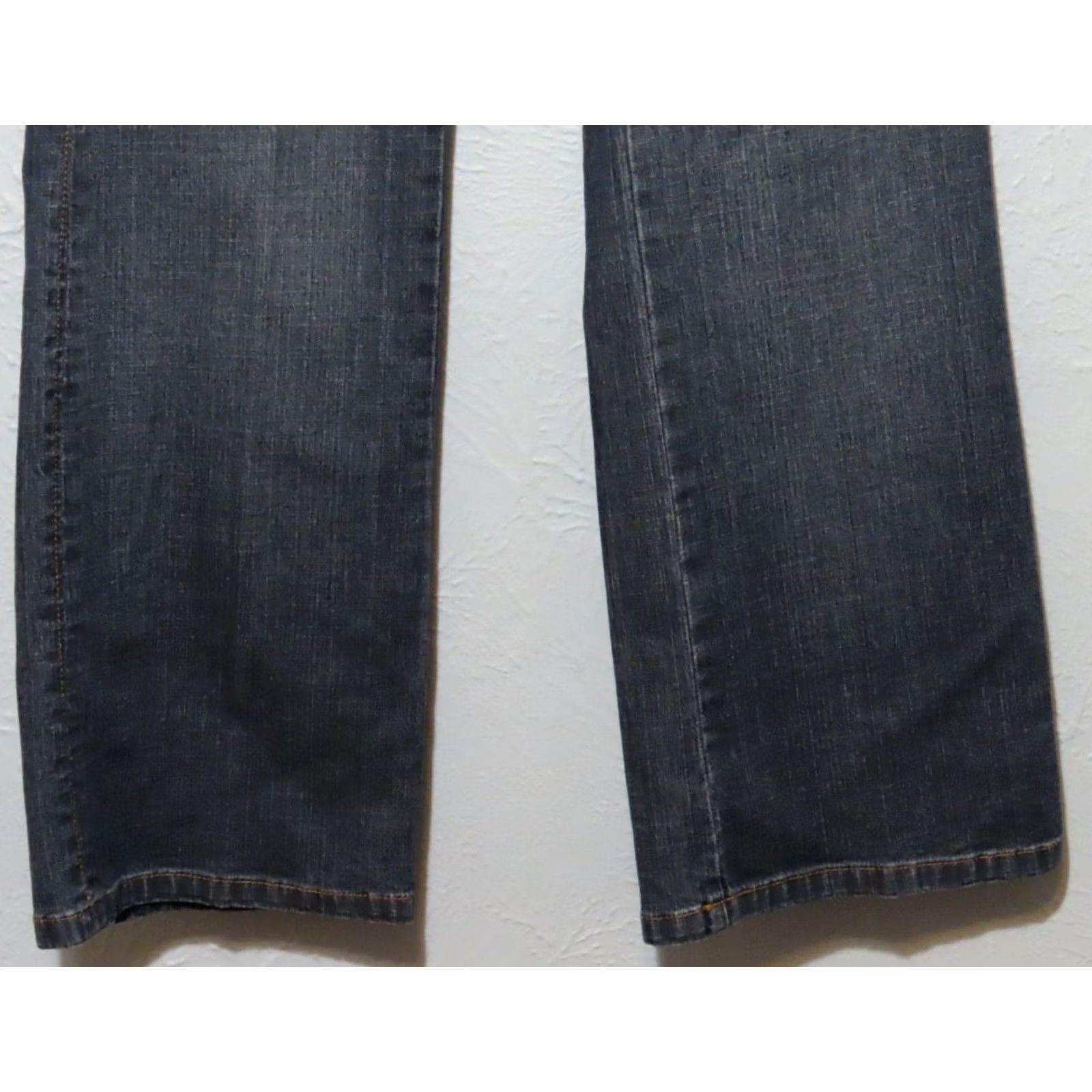 Lee Lee National Denim Day Blue Jeans with Pink Accents Womens Regular 13/14M Mid Rise 5-Pocket Denim Zip Inseam 30.5in Cotton Blend Blue Jeans Size 34" / US 12 / IT 48 - 2 Thumbnail
