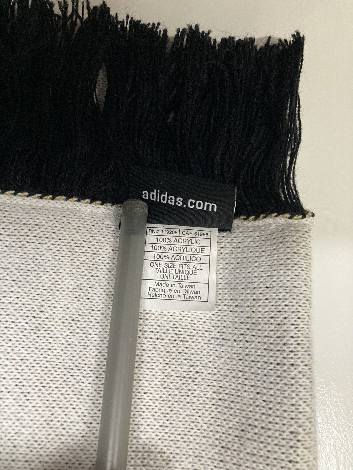 Adidas ADIDAS REAL MADRID CF SCARF SOCCER FOOTBALL KNIT BLACK WHITE Size ONE SIZE - 10 Thumbnail