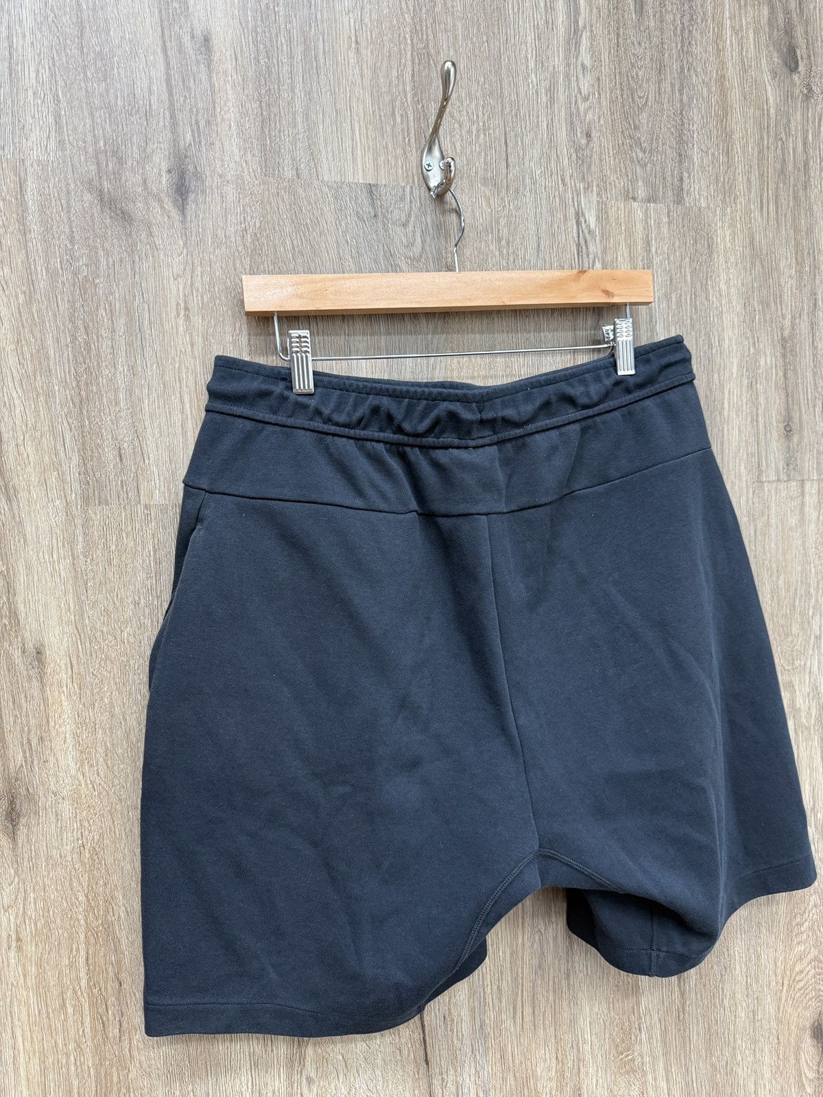 Nike Nike Tech Black Shorts Size US 34 / EU 50 - 7 Thumbnail