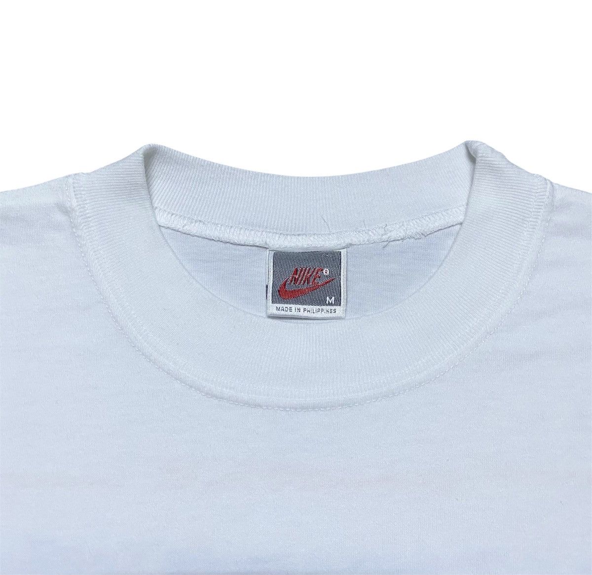 Nike Rare‼️🔥Vintage Nike Paint Back Hit T-Shirt Size US M / EU 48-50 / 2 - 4 Thumbnail
