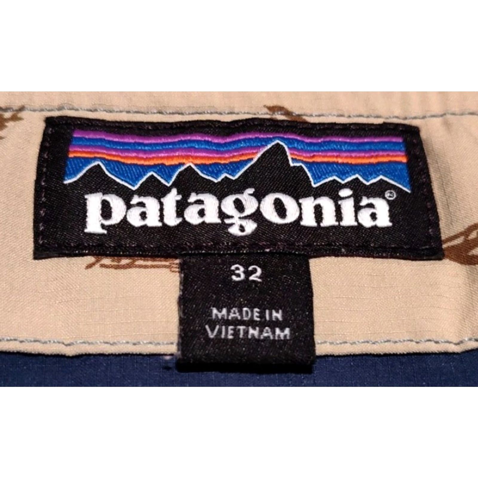 Patagonia PATAGONIA Board Shorts Stretch Planing Men's Size 32 Blue Striped EUC Quick Dry 100% Polyester Recreational Swim Bottom Steady Size US 32 / EU 48 - 7 Thumbnail