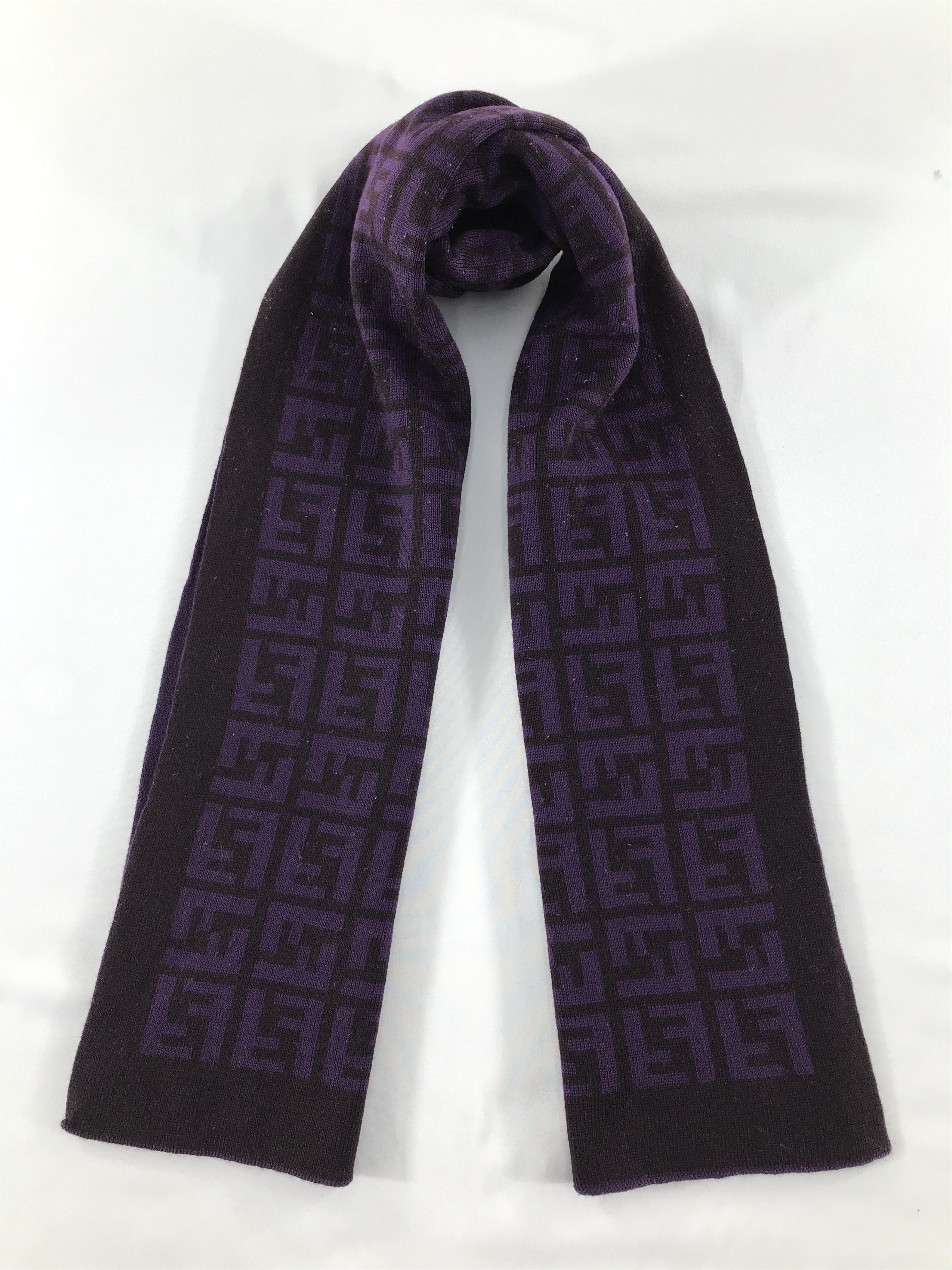 Fendi Scarf / Muffler / Neckwear