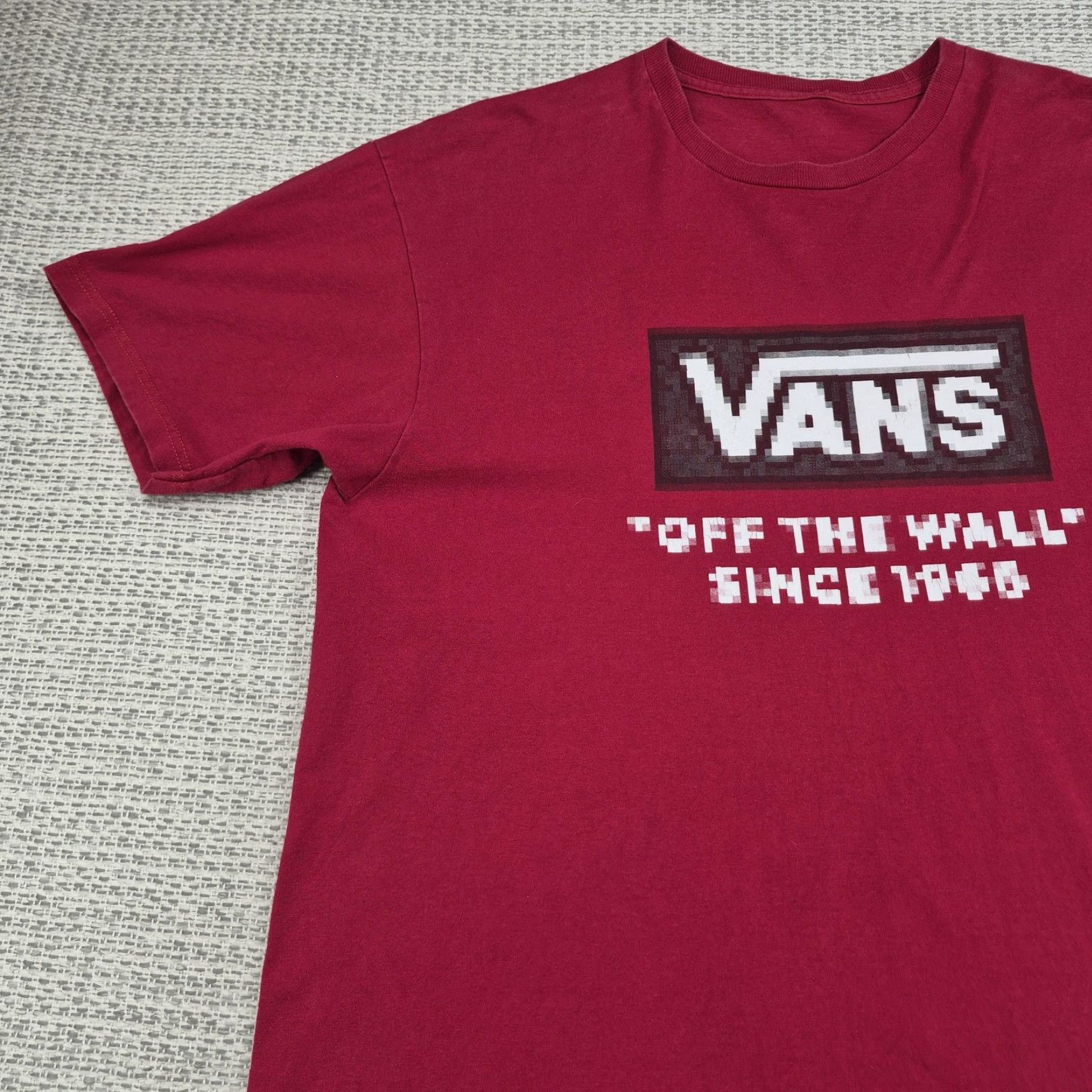 Vans VANS Shirt Mens Large Red Pixel Off The Wall Logo Graphic Tee Skateboarding Shirt Size US L / EU 52-54 / 3 - 3 Thumbnail