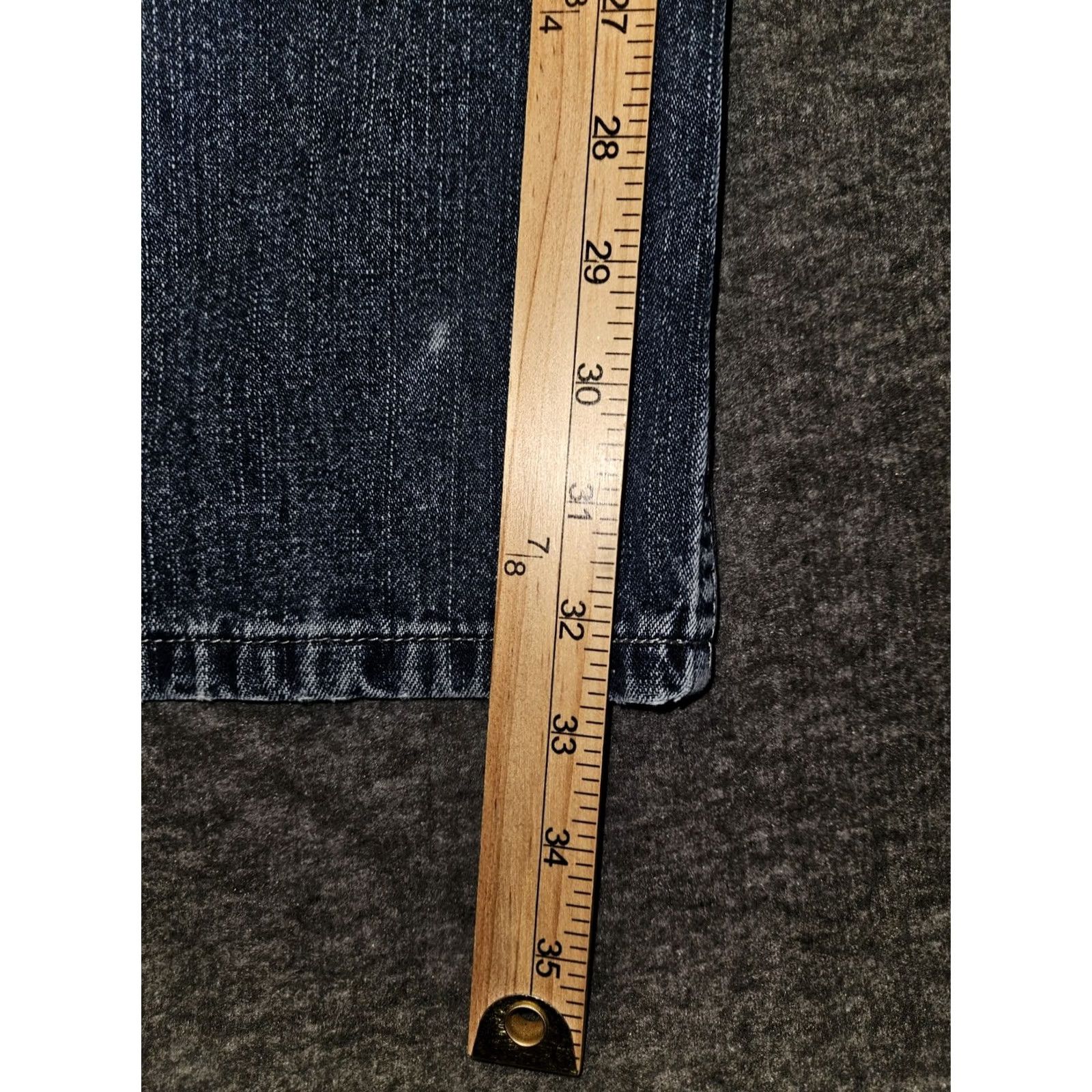 Silver Jeans Co. VINTAGE Silver Jeans Jeans Women's 29 Regular Mid Blue 90s Preppy Distressed Easy Care Inseam 32.5 Conference: Logo Button Womens Size 29" - 6 Thumbnail