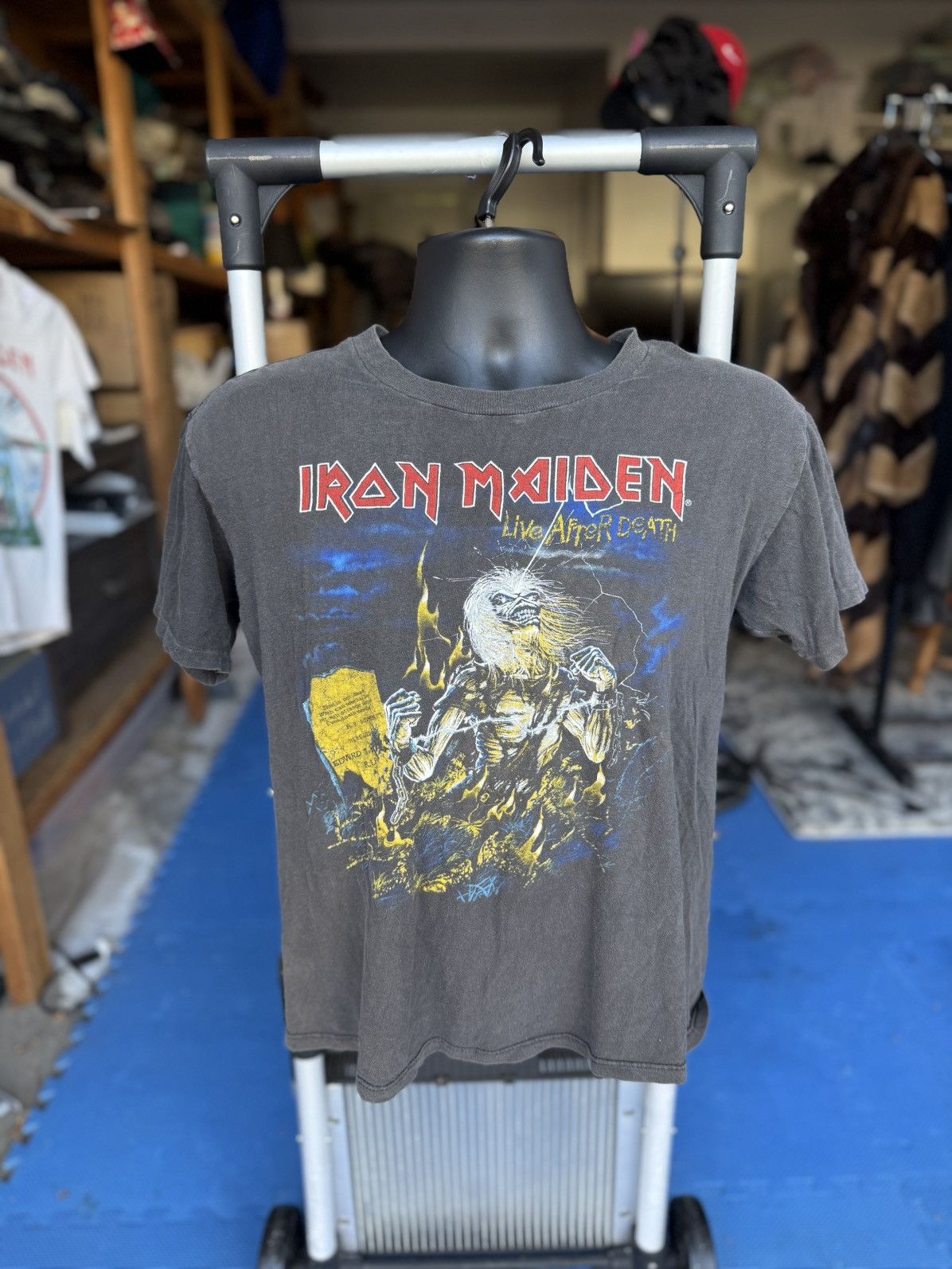 Band Tees Vintage Iron Maiden 1985 Life After Death Tour Size US L / EU 52-54 / 3 - 1 Thumbnail