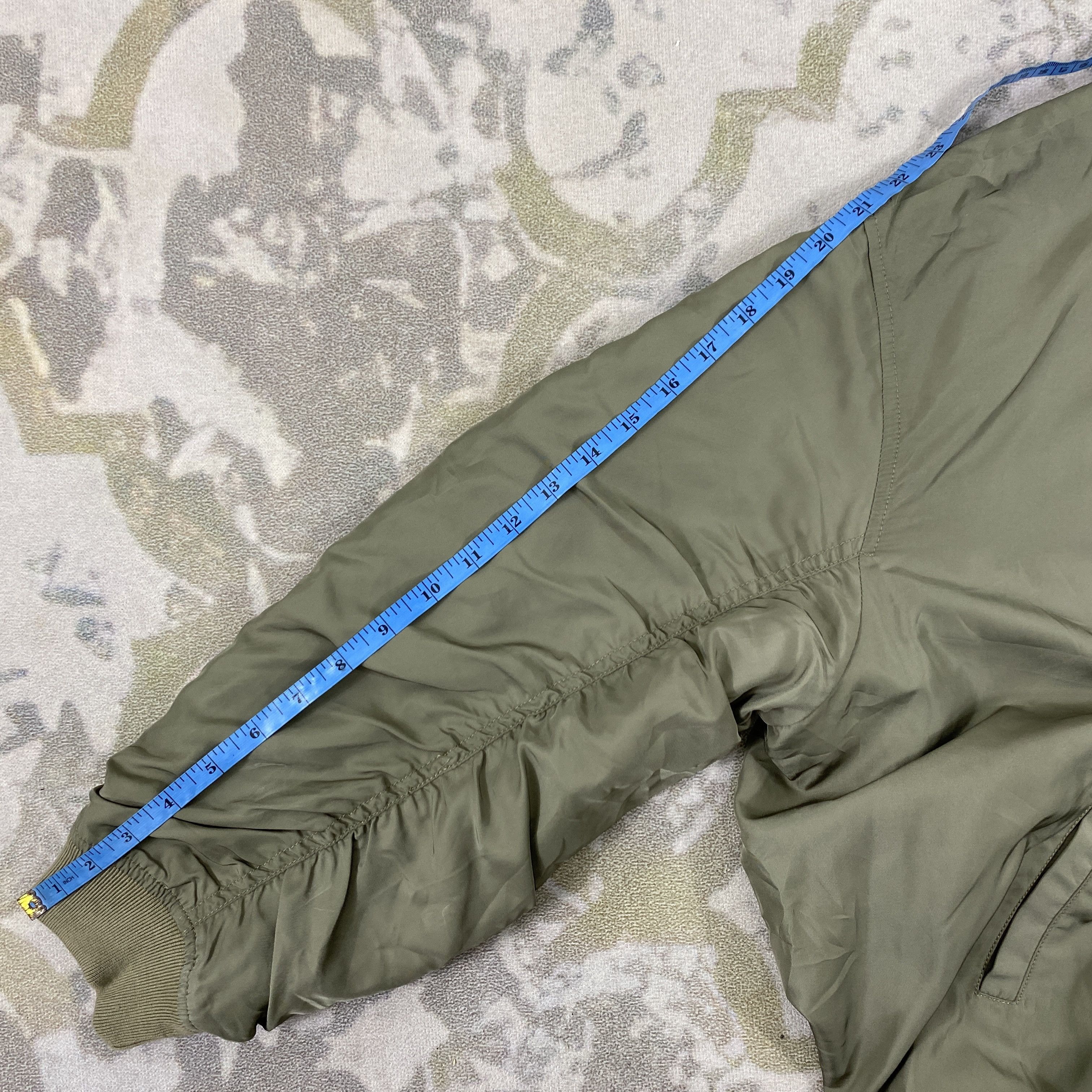 Japanese Brand Vintage C.O.L.Z.A Army Green Bomber Jacket- J436 Size US L / EU 52-54 / 3 - 6 Thumbnail