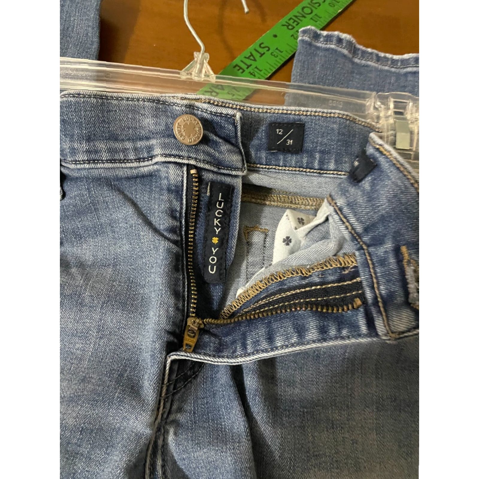 Lucky Brand Lucky Brand Jeans Skinny Women Regular 12 Blue Denim Cotton Blend Zipper Stretch Mid Rise 8.5-10.5 N/A Tag 12/31 Regular VINTAGE No Size 34" / US 12 / IT 48 - 4 Thumbnail